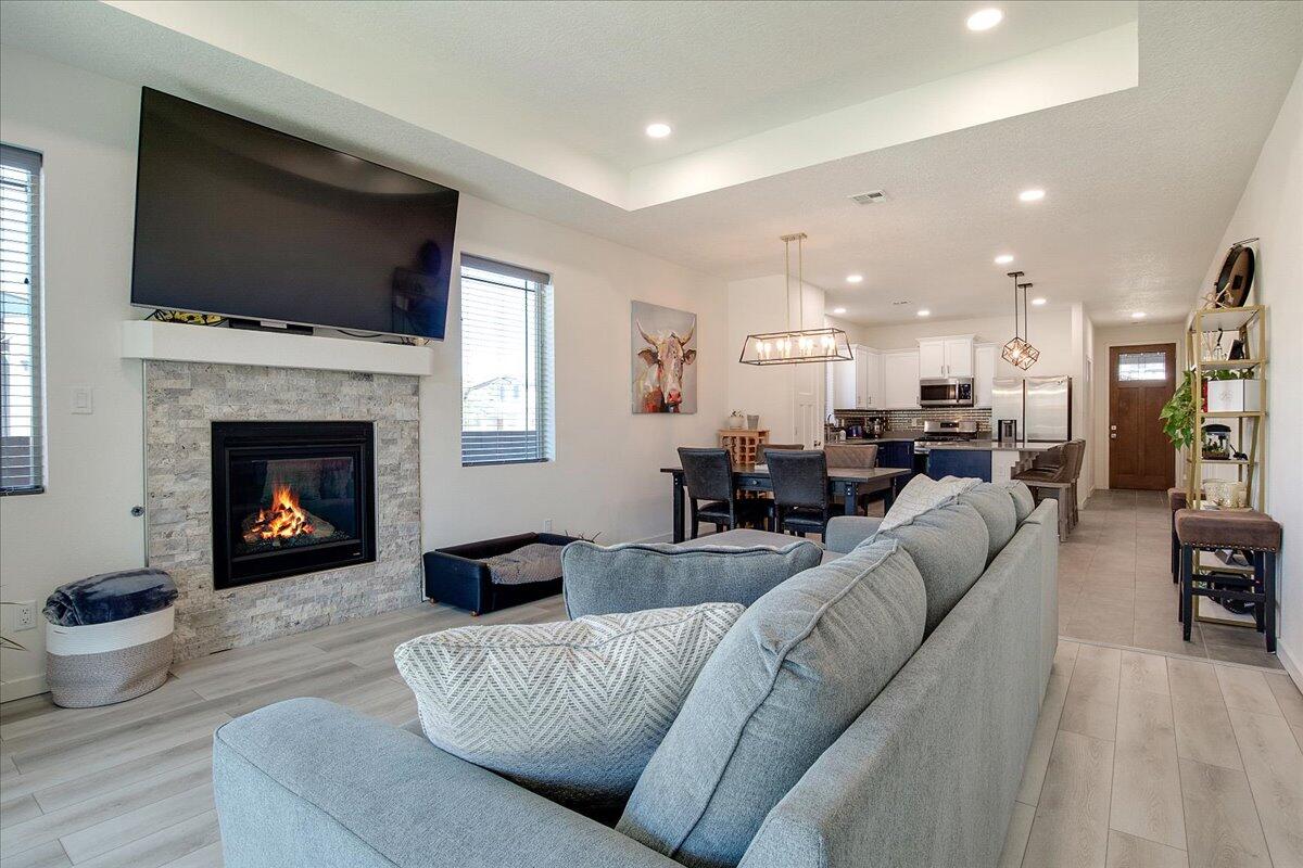 2696 CAMINO PLATA Loop NE