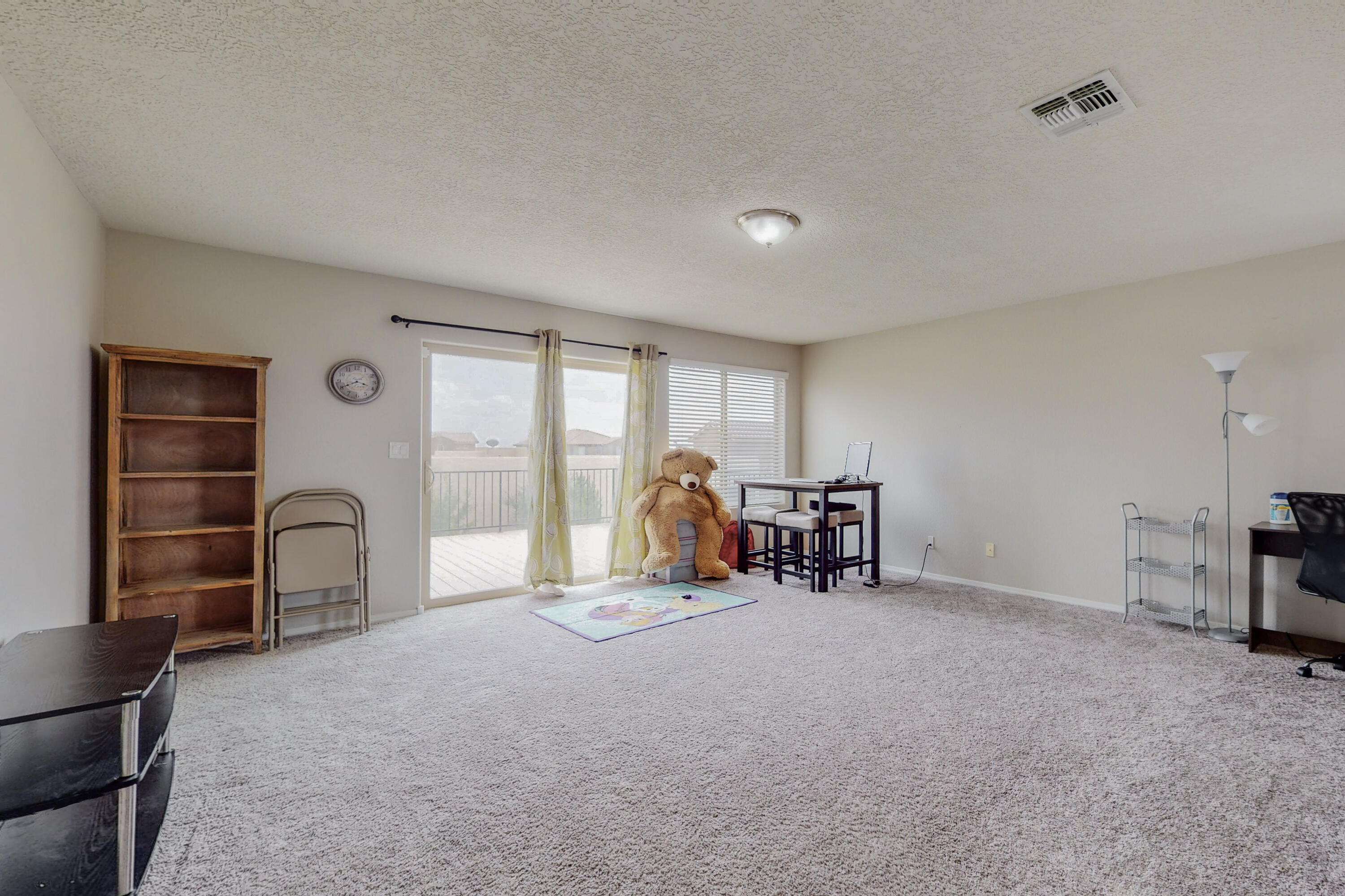 2720 DELICIAS Road SE