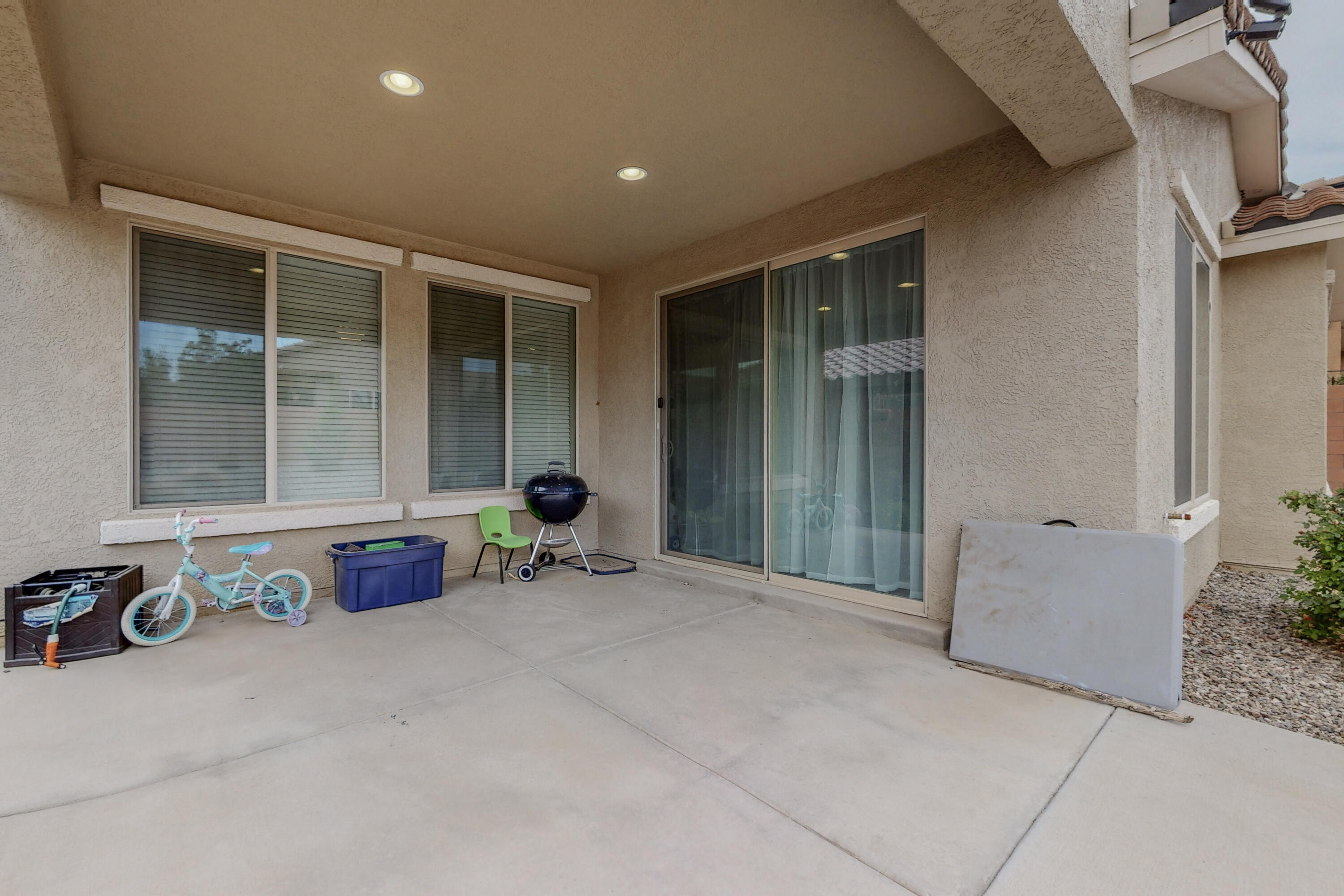 2720 DELICIAS Road SE