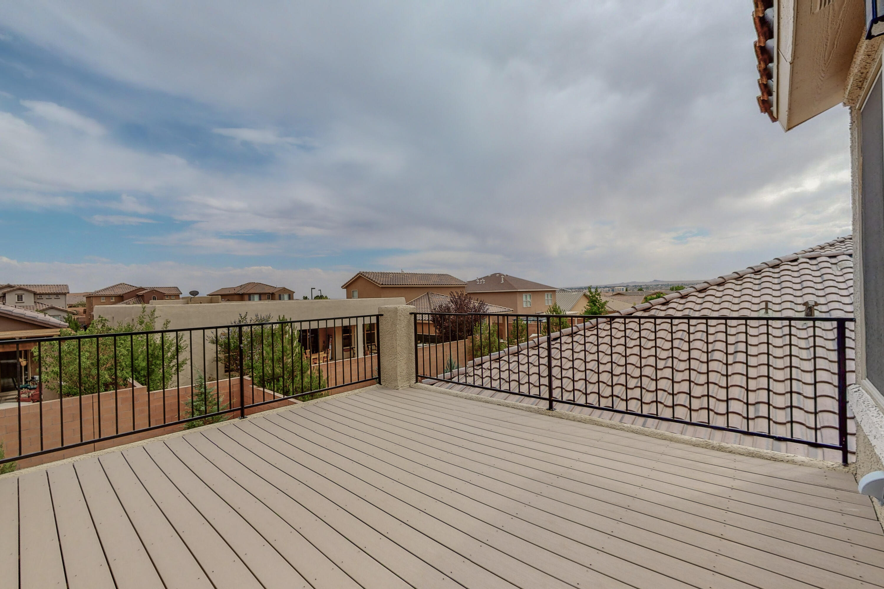 2720 DELICIAS Road SE