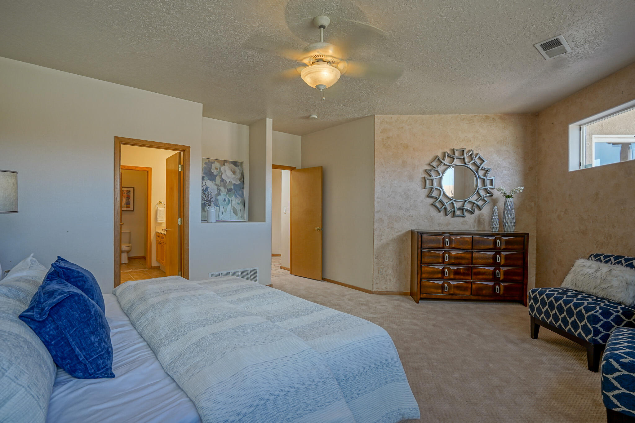 4215 NEW VISTAS Court NW