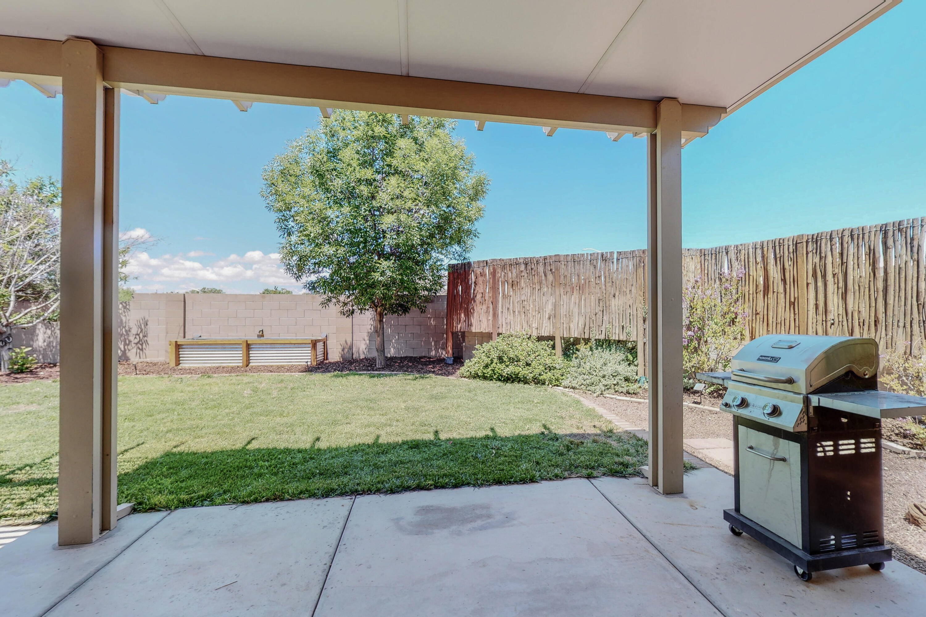 8123 SLEEPING BEAR Drive NW