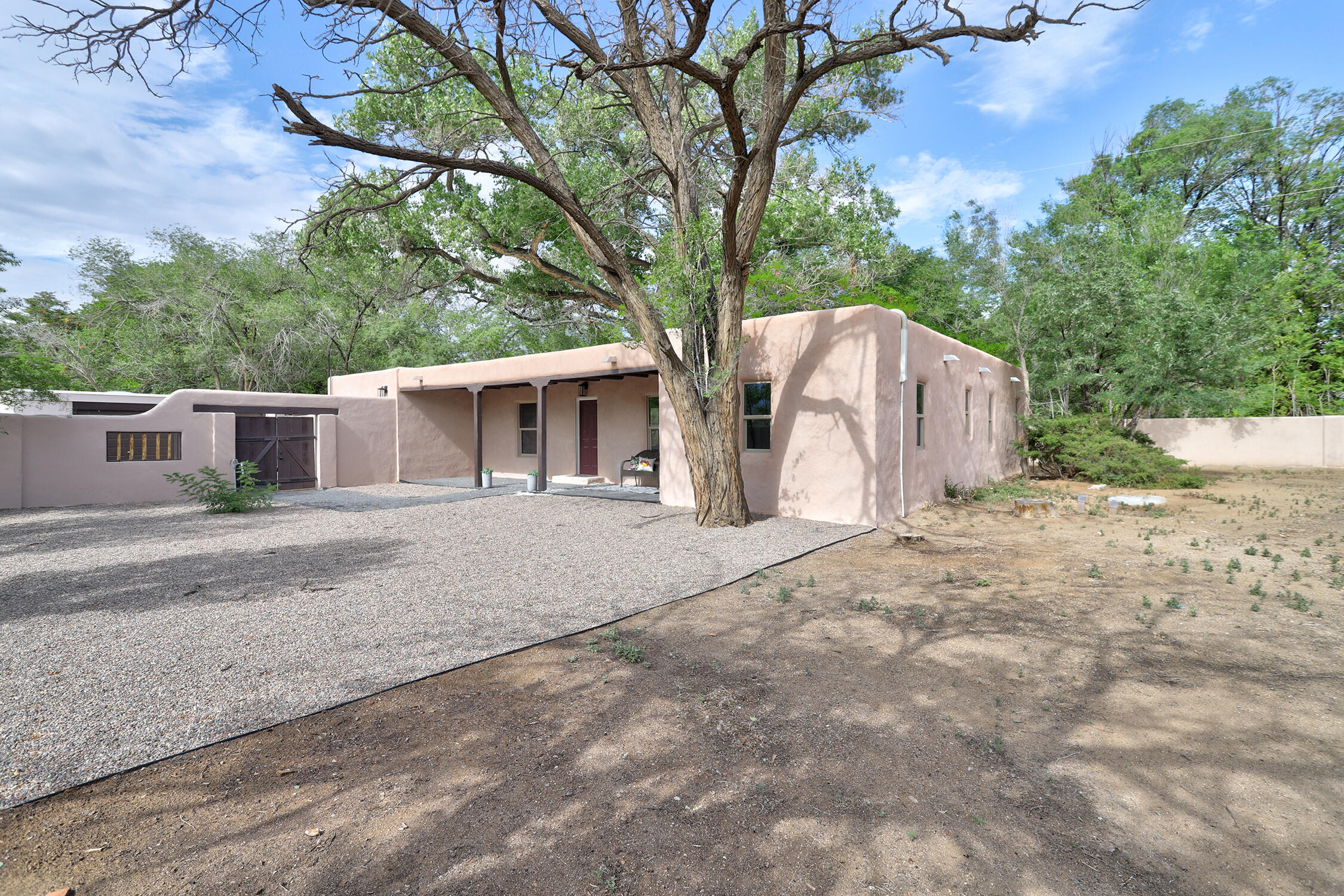 5806 LETA Road NE