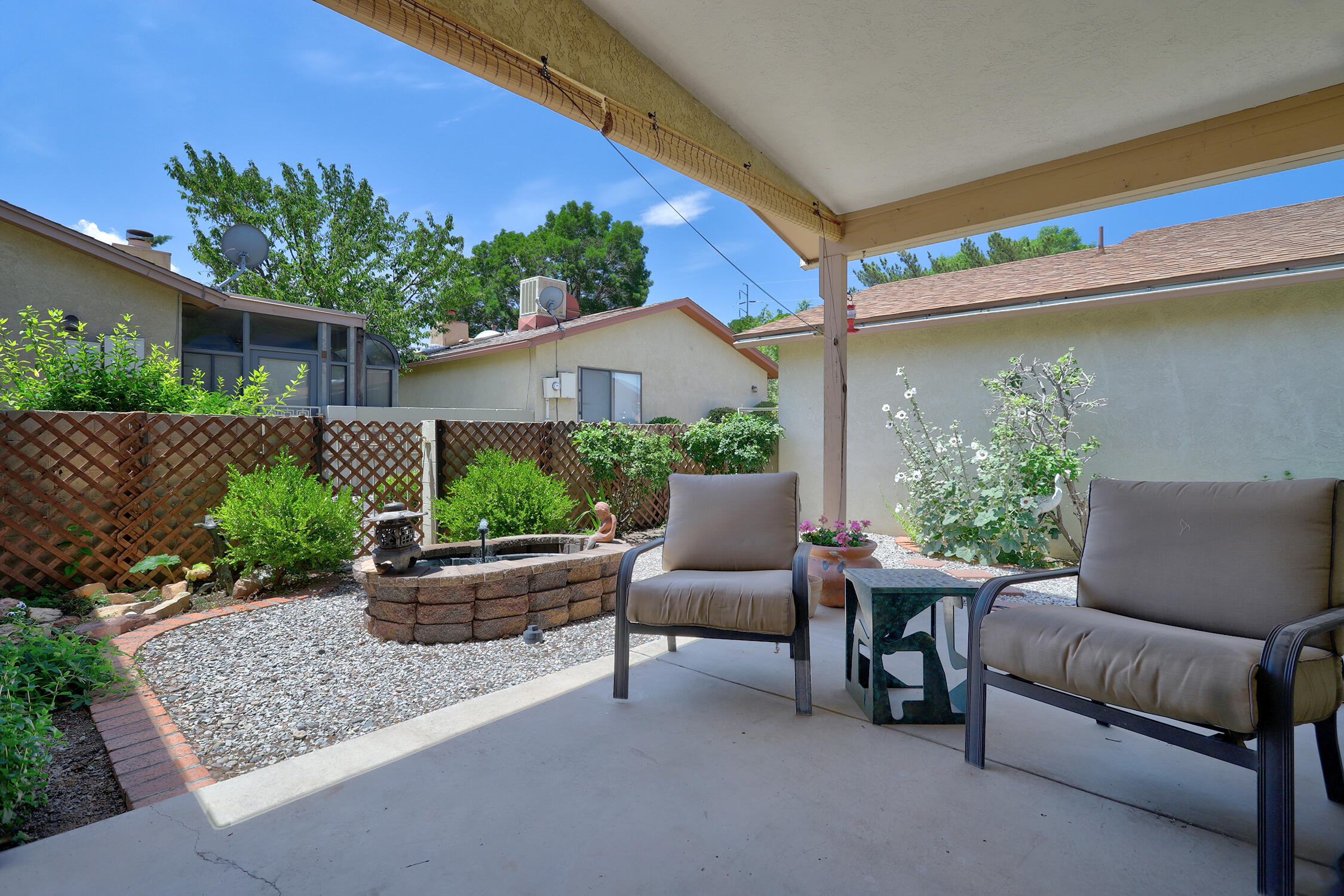 10404 SCHENLEY PARK Drive NE