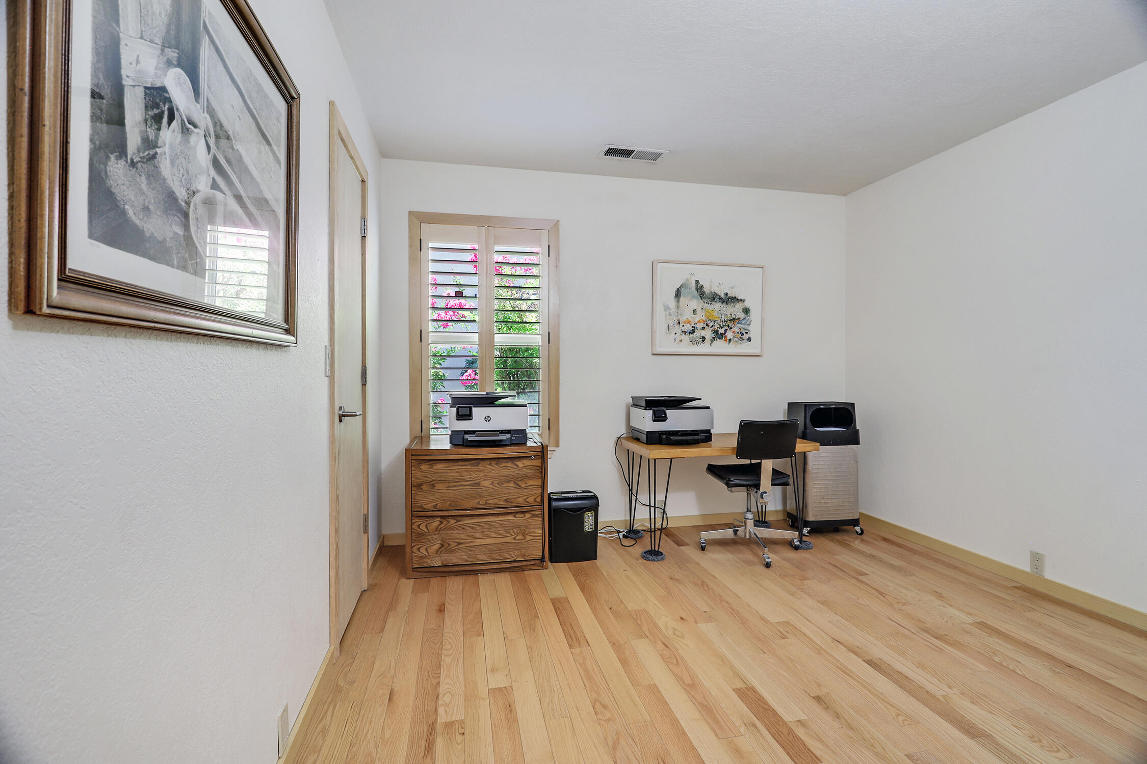 10404 SCHENLEY PARK Drive NE