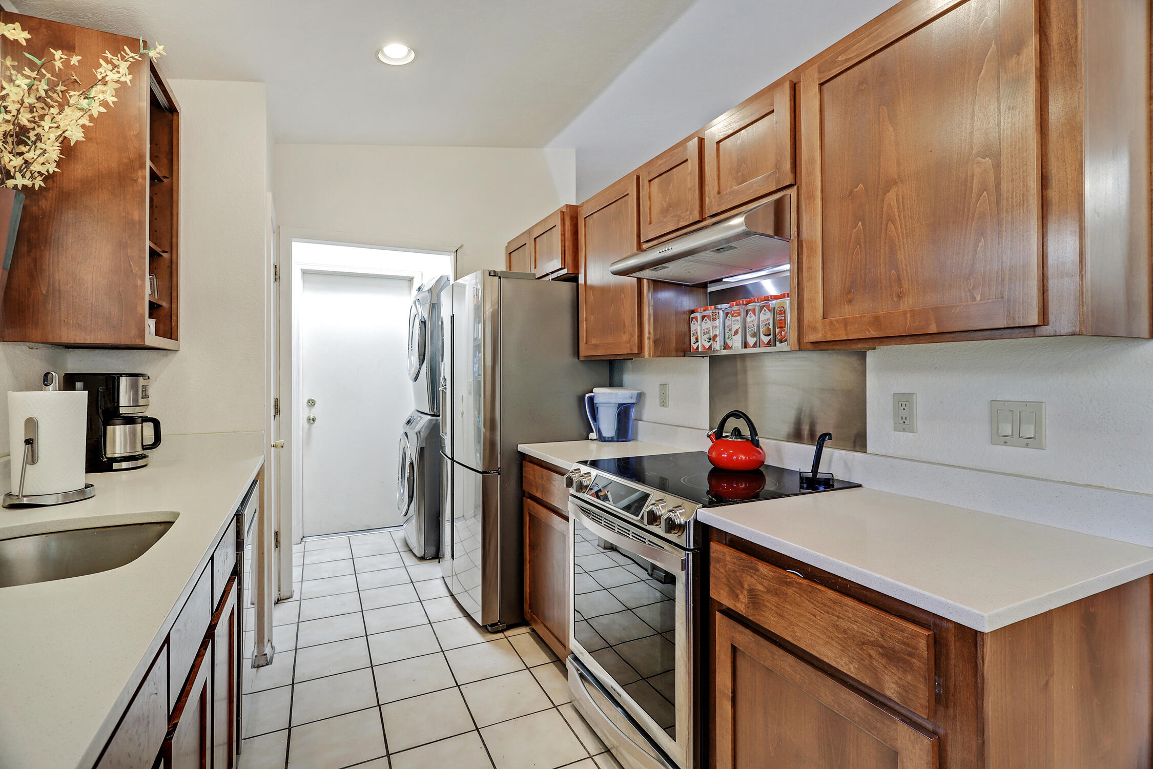 10404 SCHENLEY PARK Drive NE