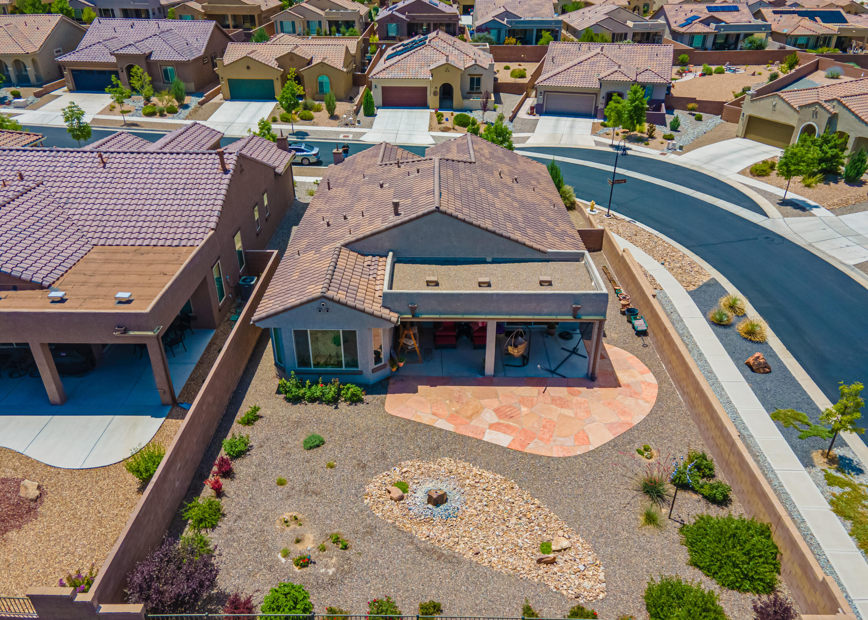 2120 CAVE CREEK Lane NW