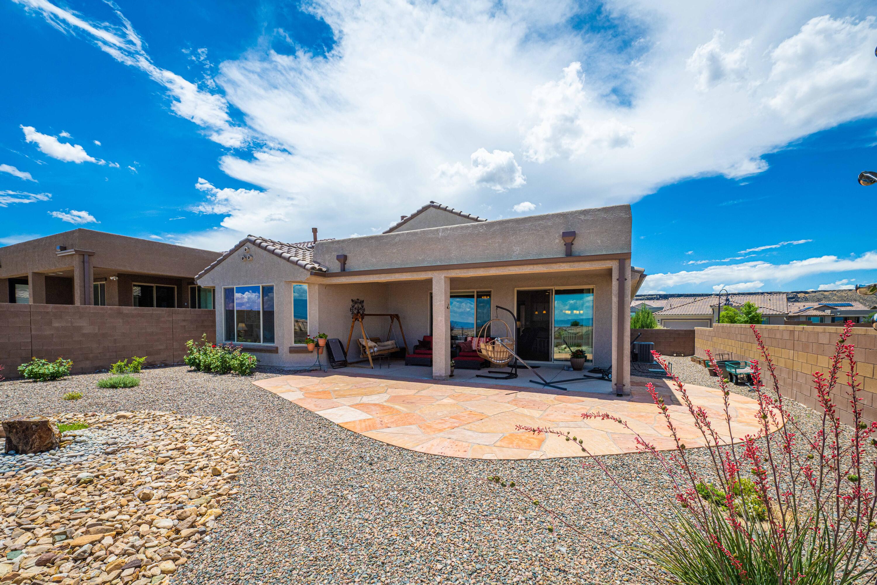 2120 CAVE CREEK Lane NW