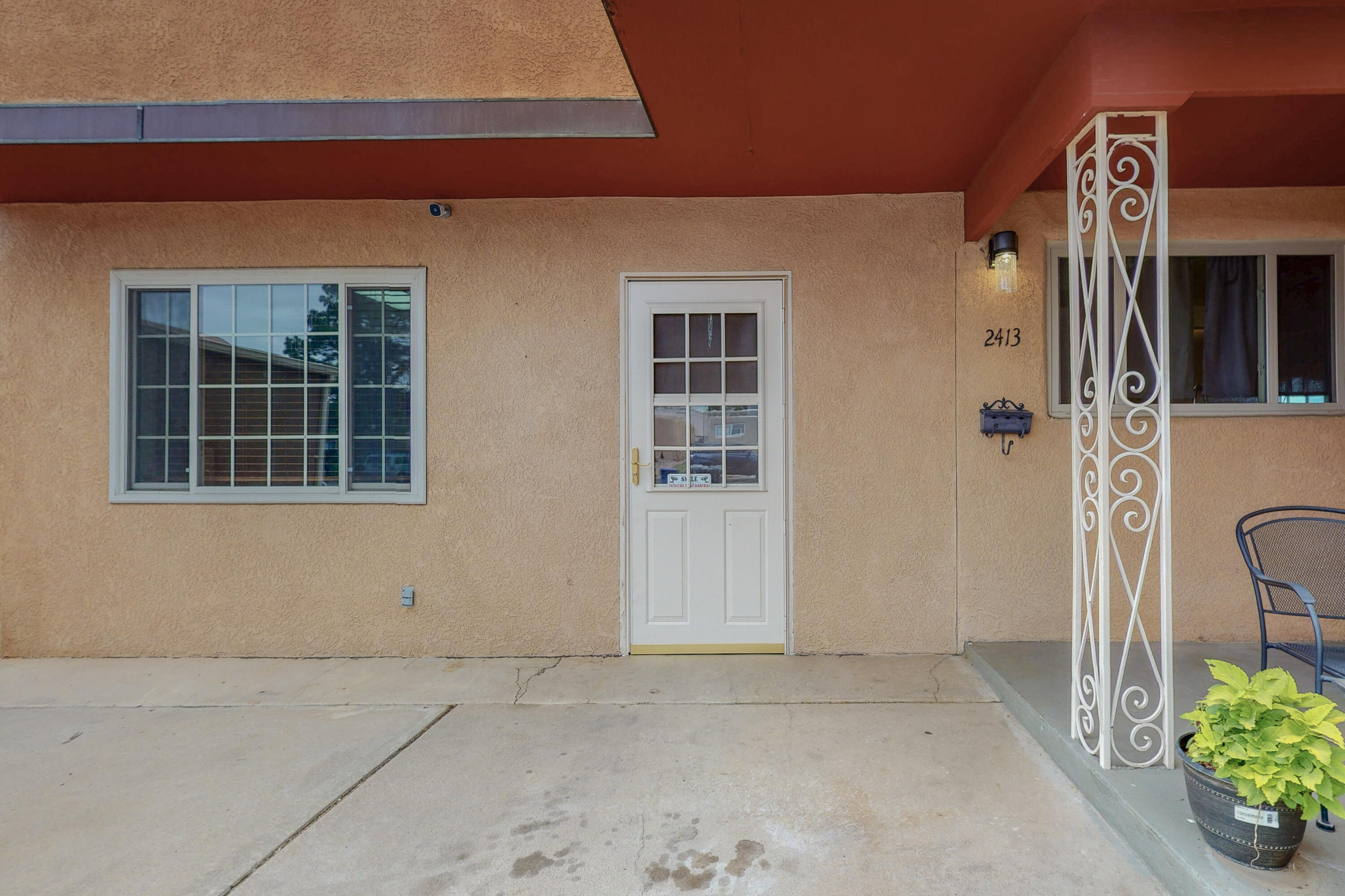 2413 CAGUA Drive NE