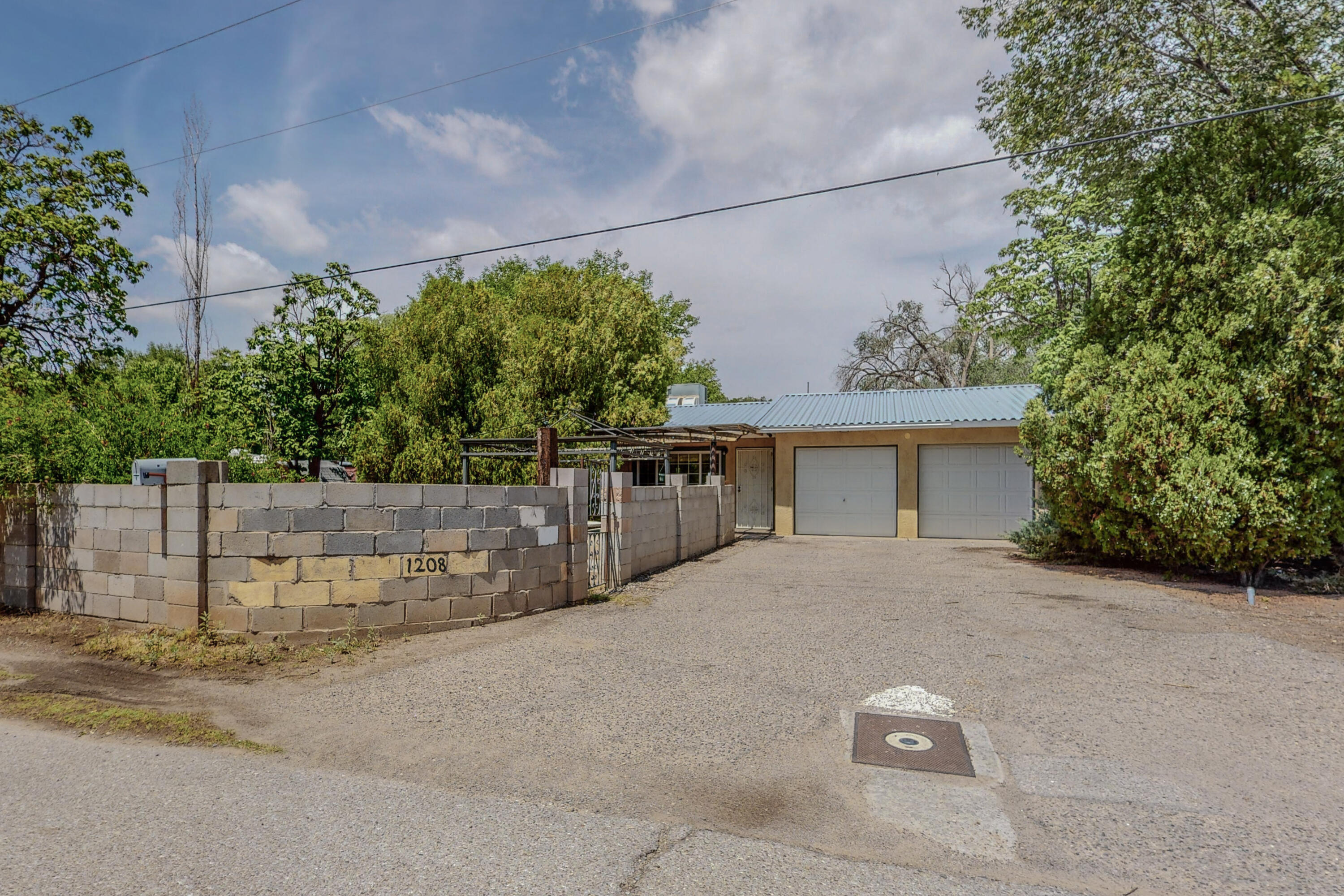 1208 Mechenbier Lane SW