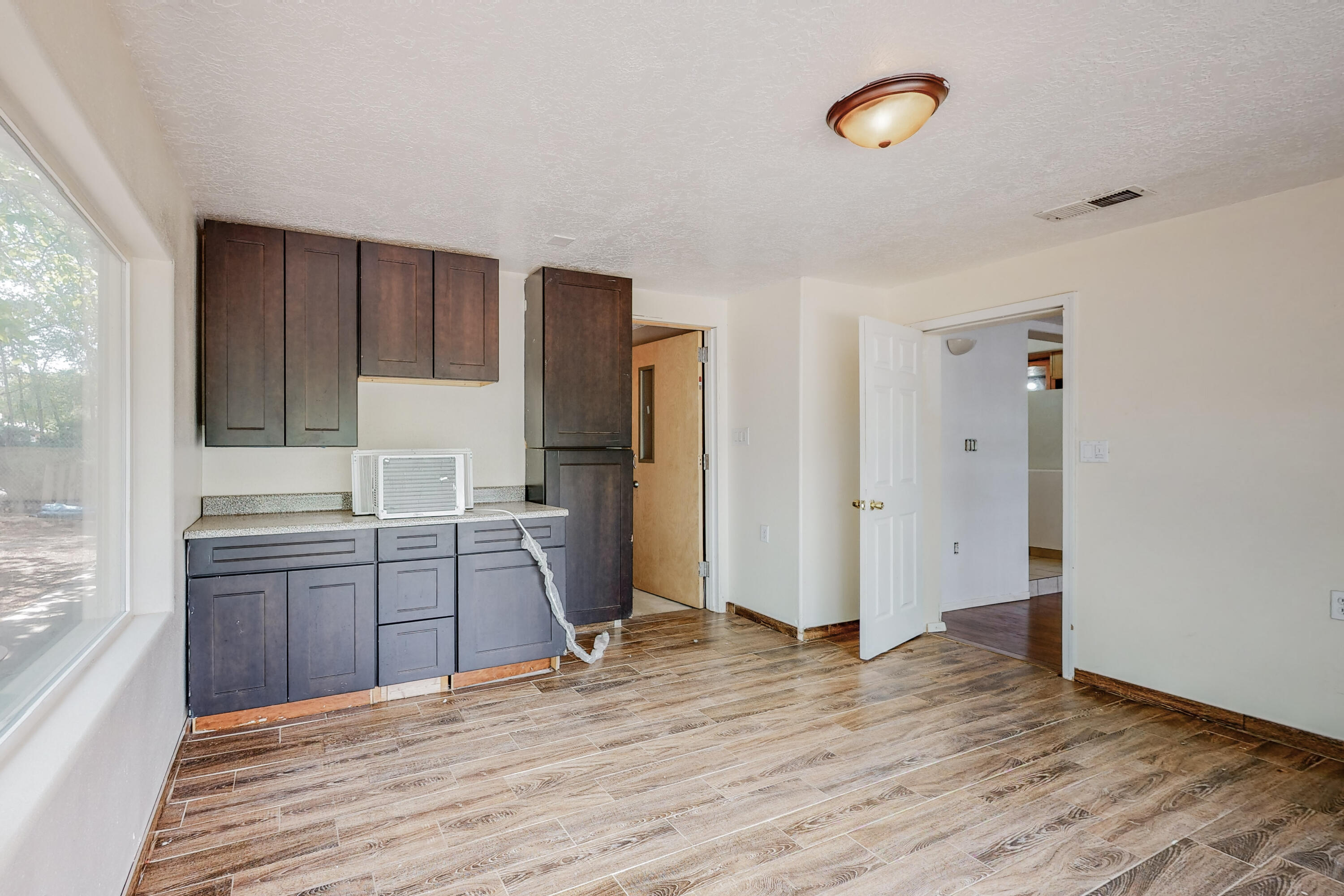 1208 Mechenbier Lane SW