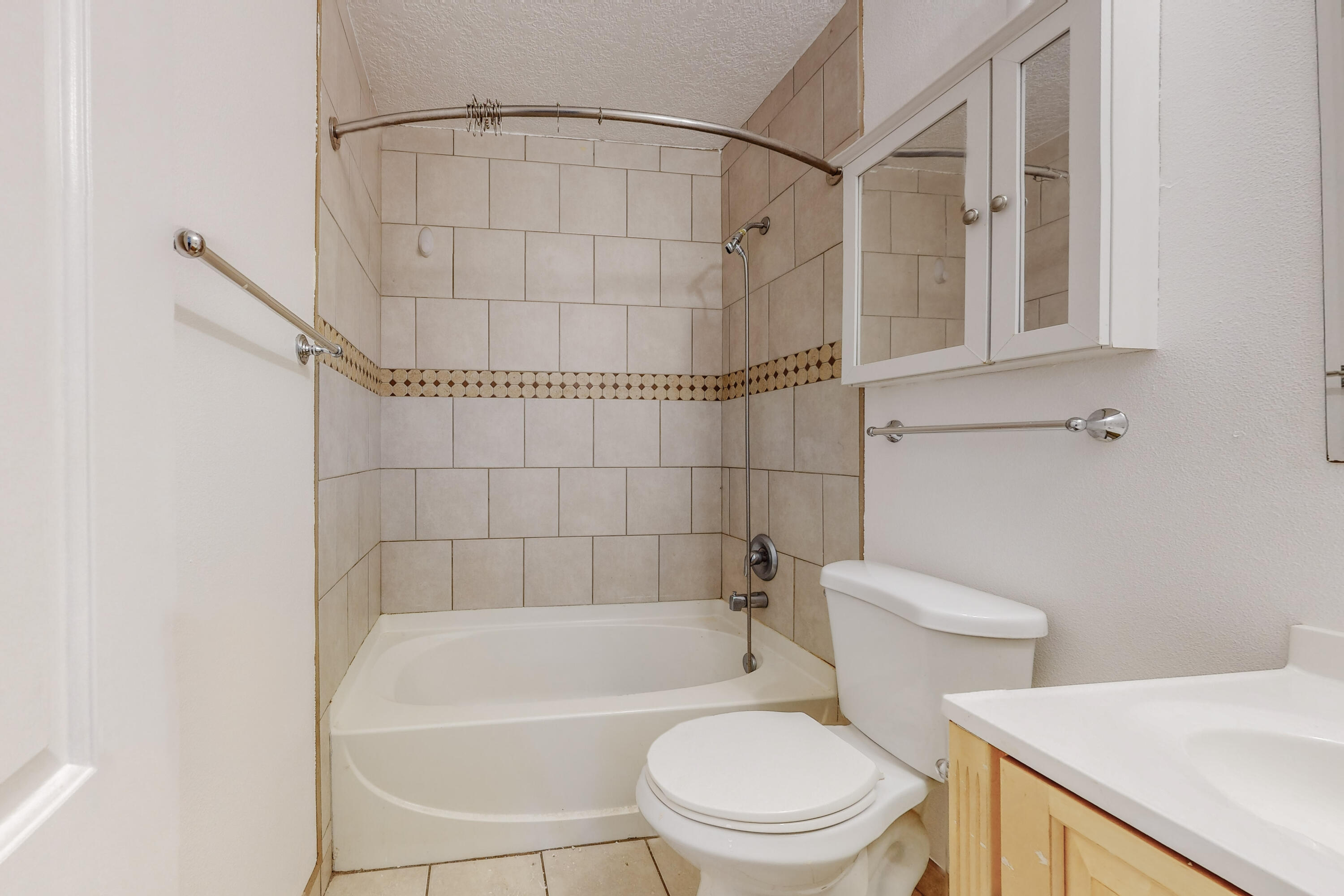 1208 Mechenbier Lane SW