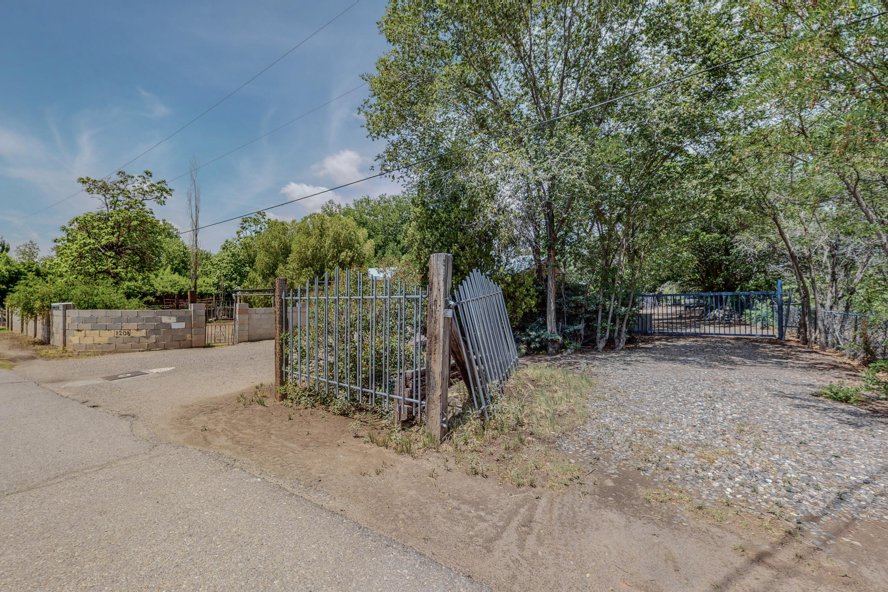 1208 Mechenbier Lane SW