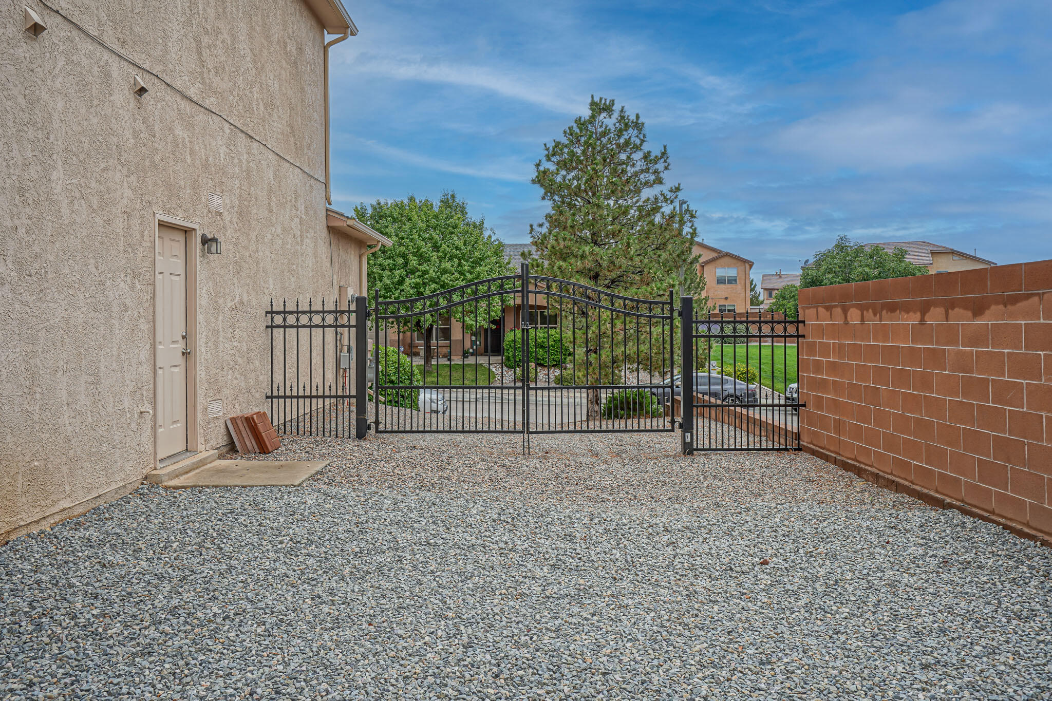 10520 BITTER CREEK Drive NW