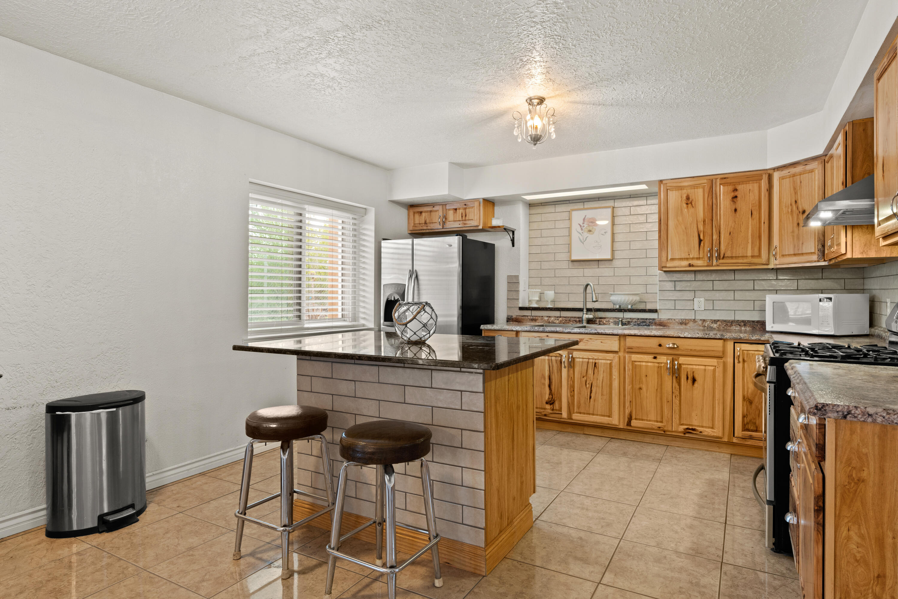 2130 LA VEGA Drive SW