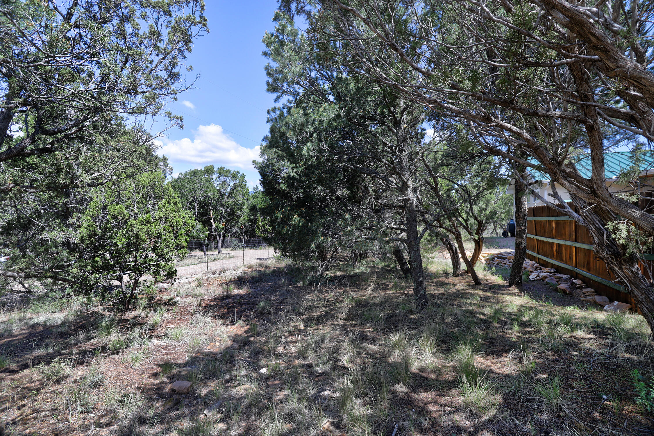 8 LONGVIEW Drive