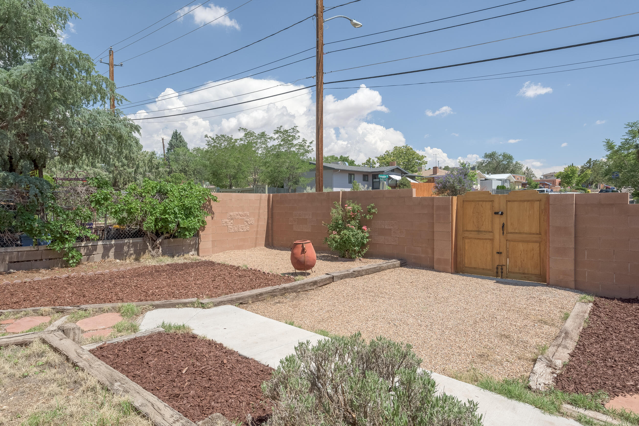 2700 KATHRYN Avenue SE