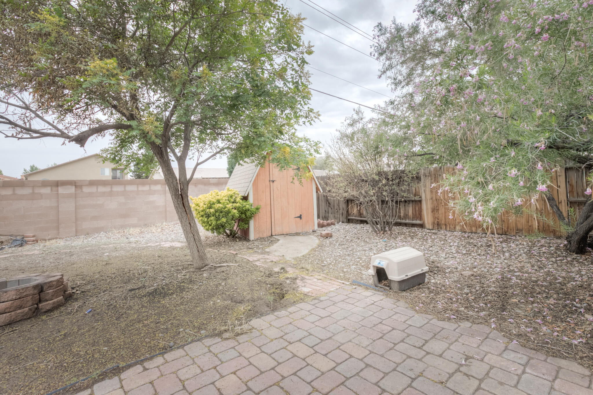 8016 FIELDSTONE Avenue NW