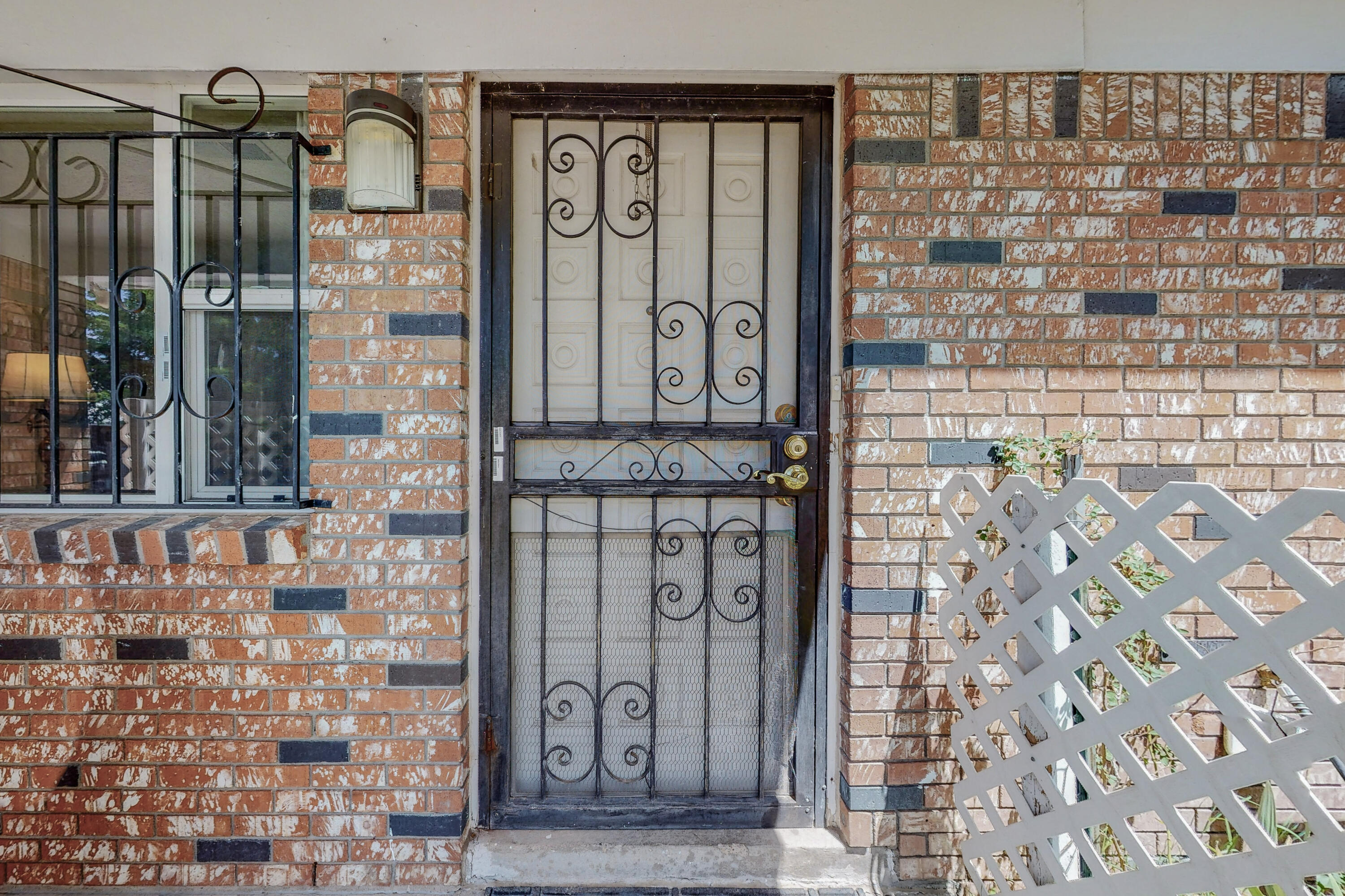 1212 Dolores Drive NW