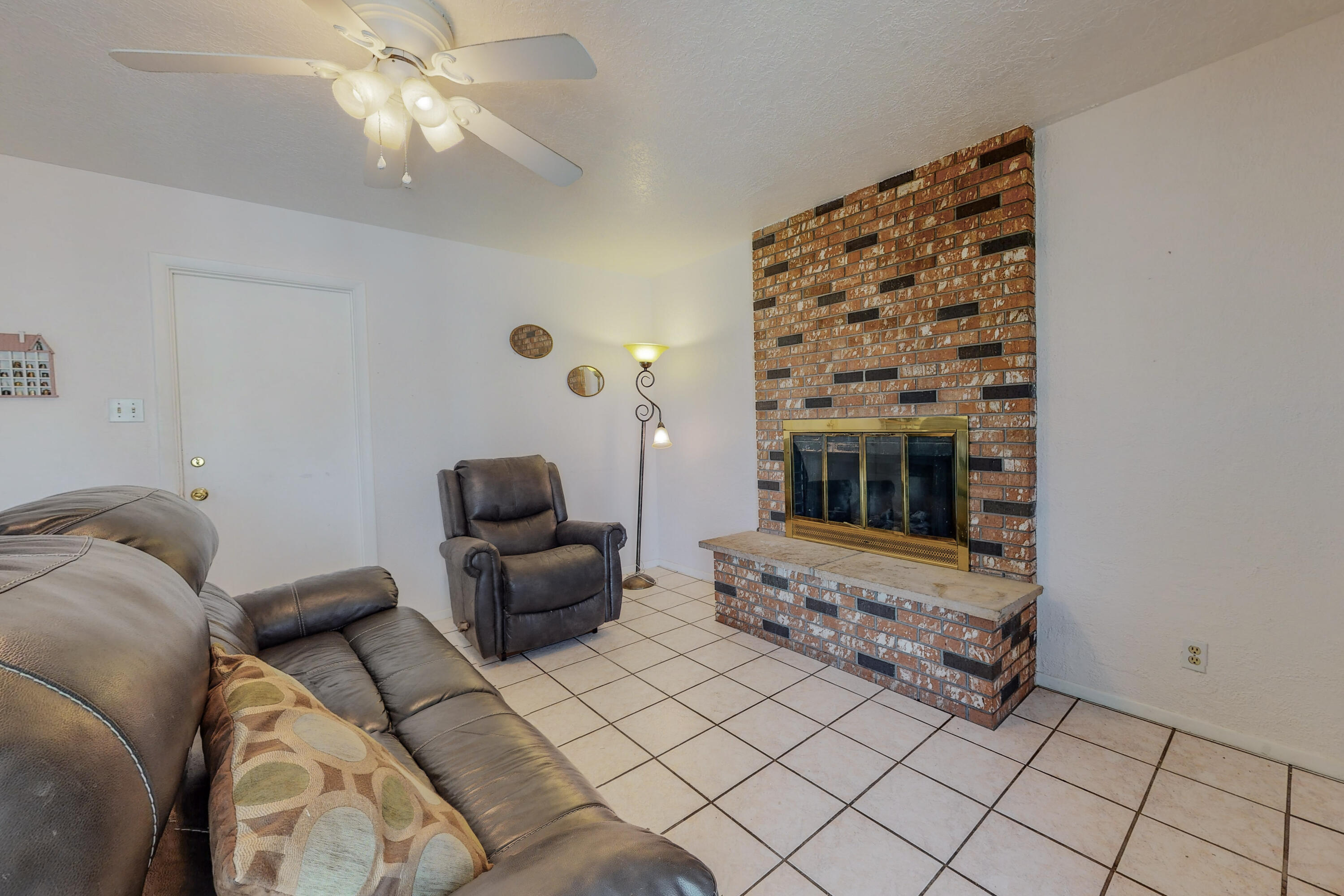1212 Dolores Drive NW