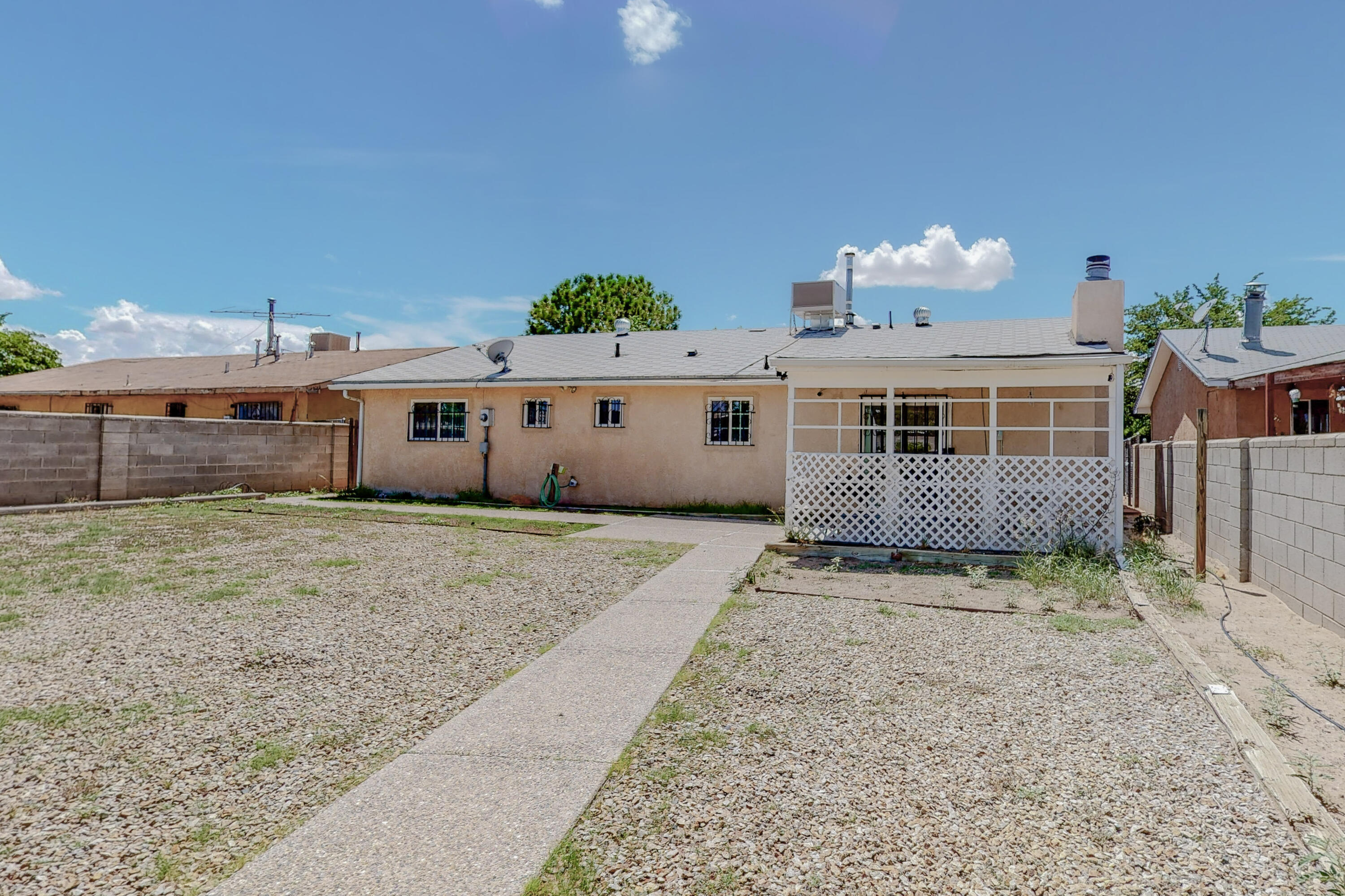 1212 Dolores Drive NW