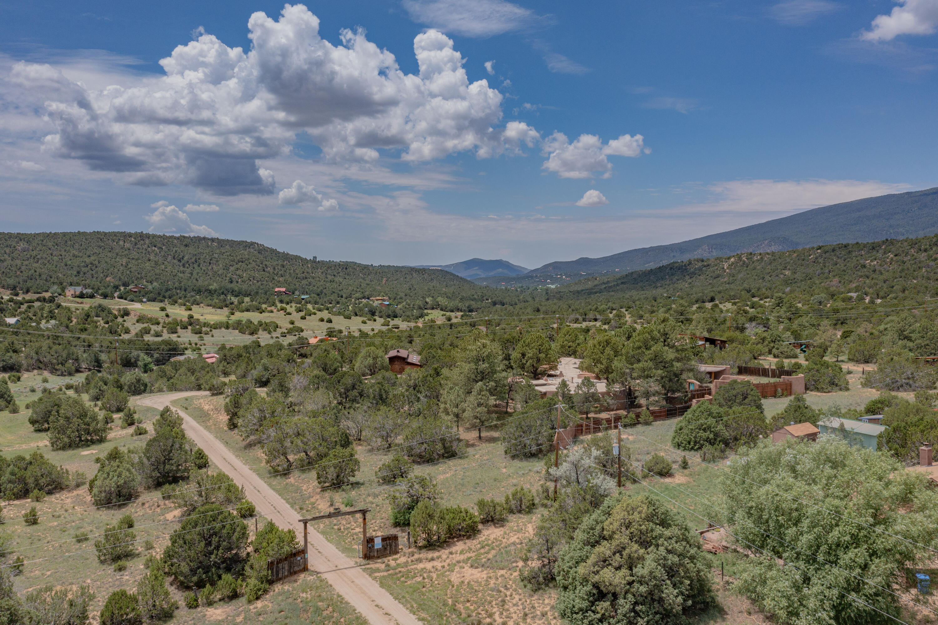 20 JUNIPER HILL Loop