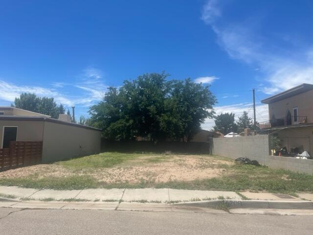 4208 TRINITY Place NW