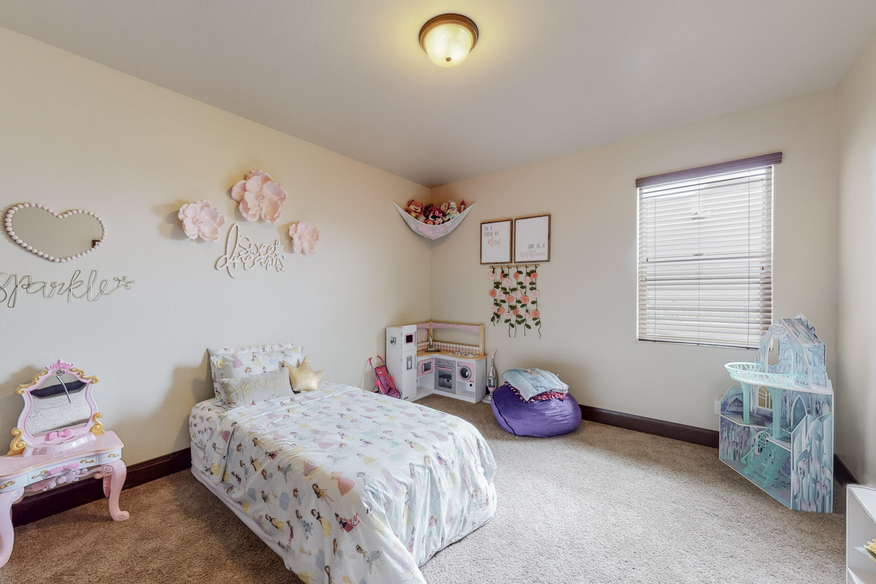 2825 REDONDO SANTA FE NE