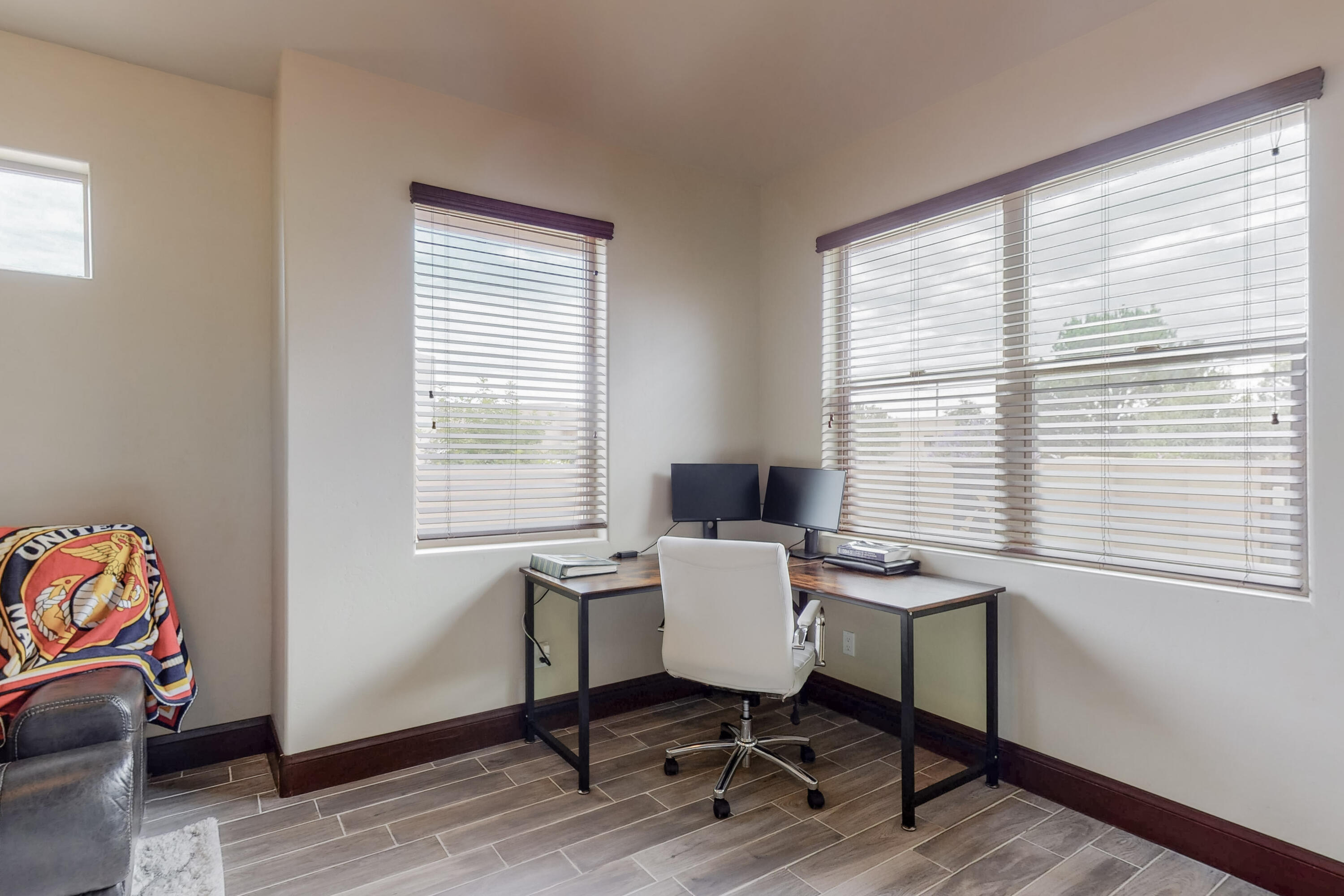 2825 REDONDO SANTA FE NE