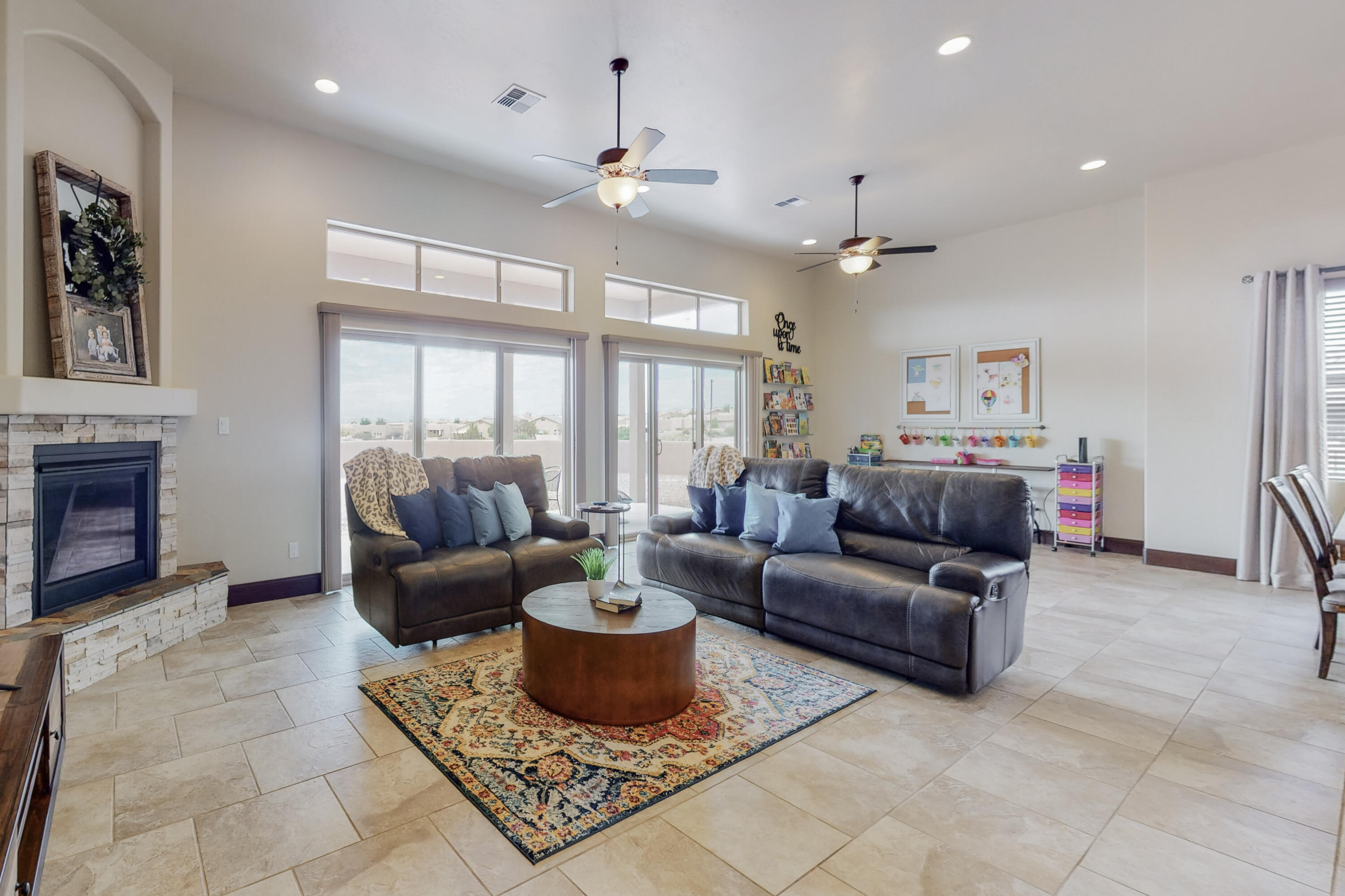 2825 REDONDO SANTA FE NE