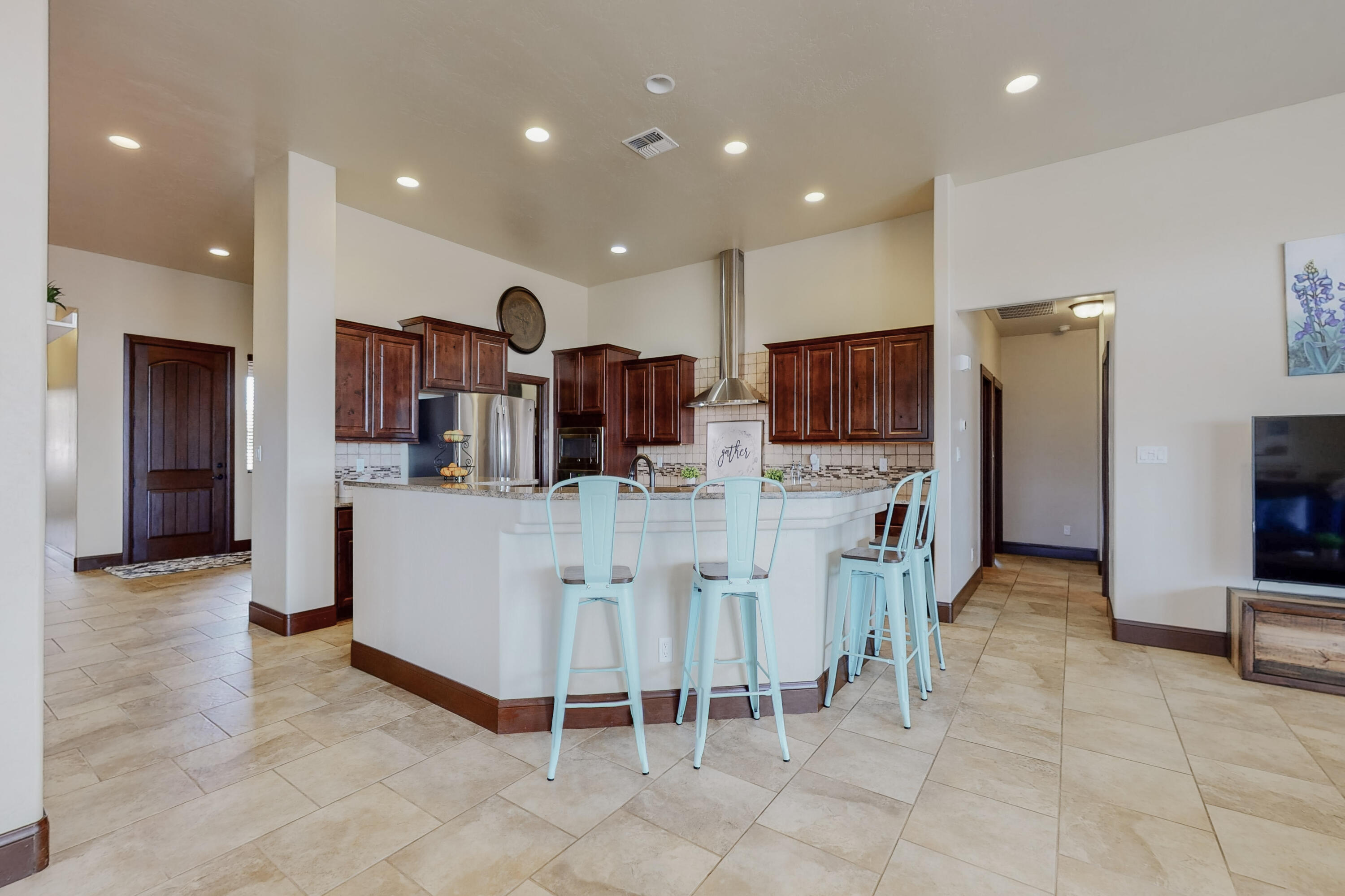 2825 REDONDO SANTA FE NE