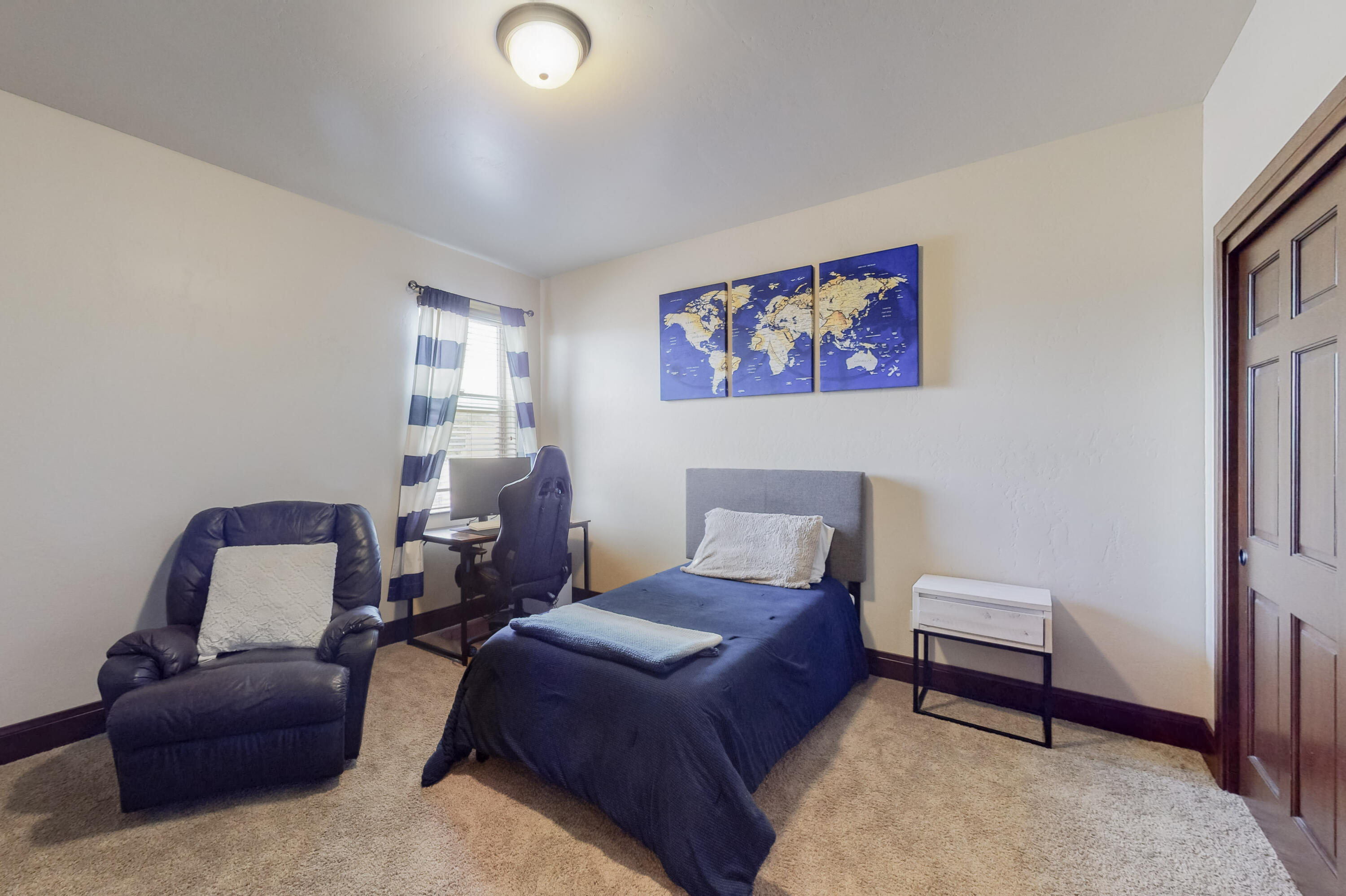 2825 REDONDO SANTA FE NE
