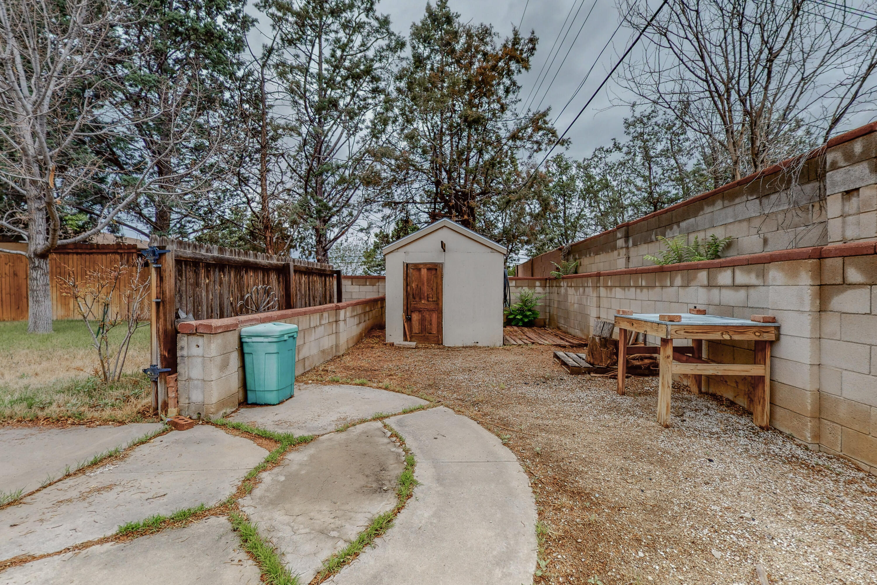 4011 SAN ANDRES Avenue NE