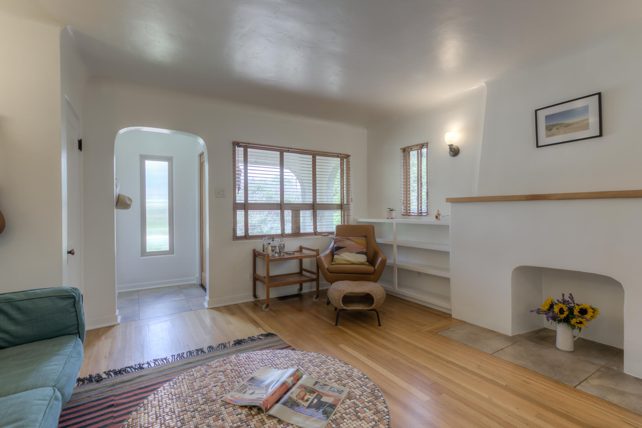 544 Solano Drive NE