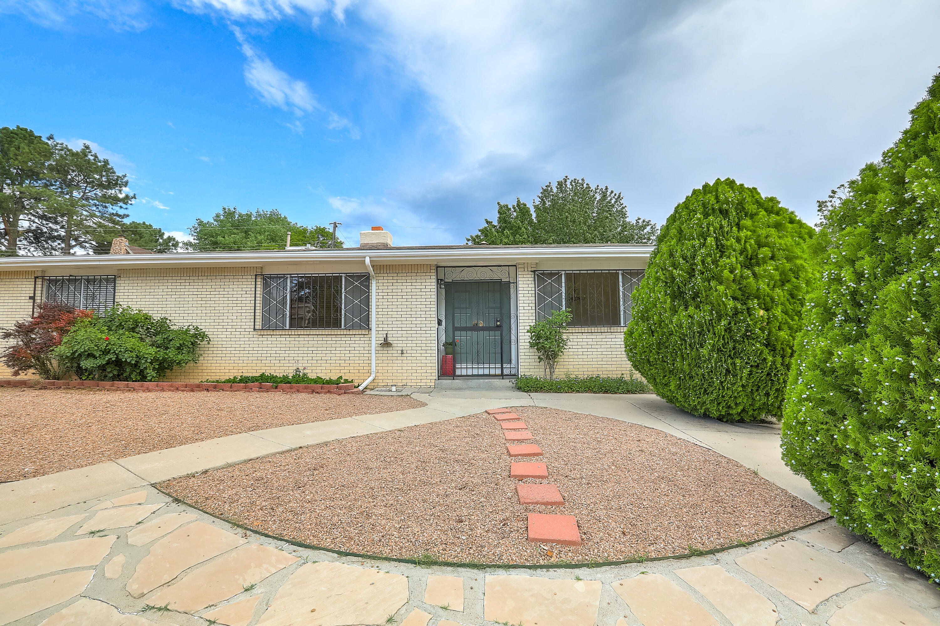 9230 Lagrima De Oro Road NE