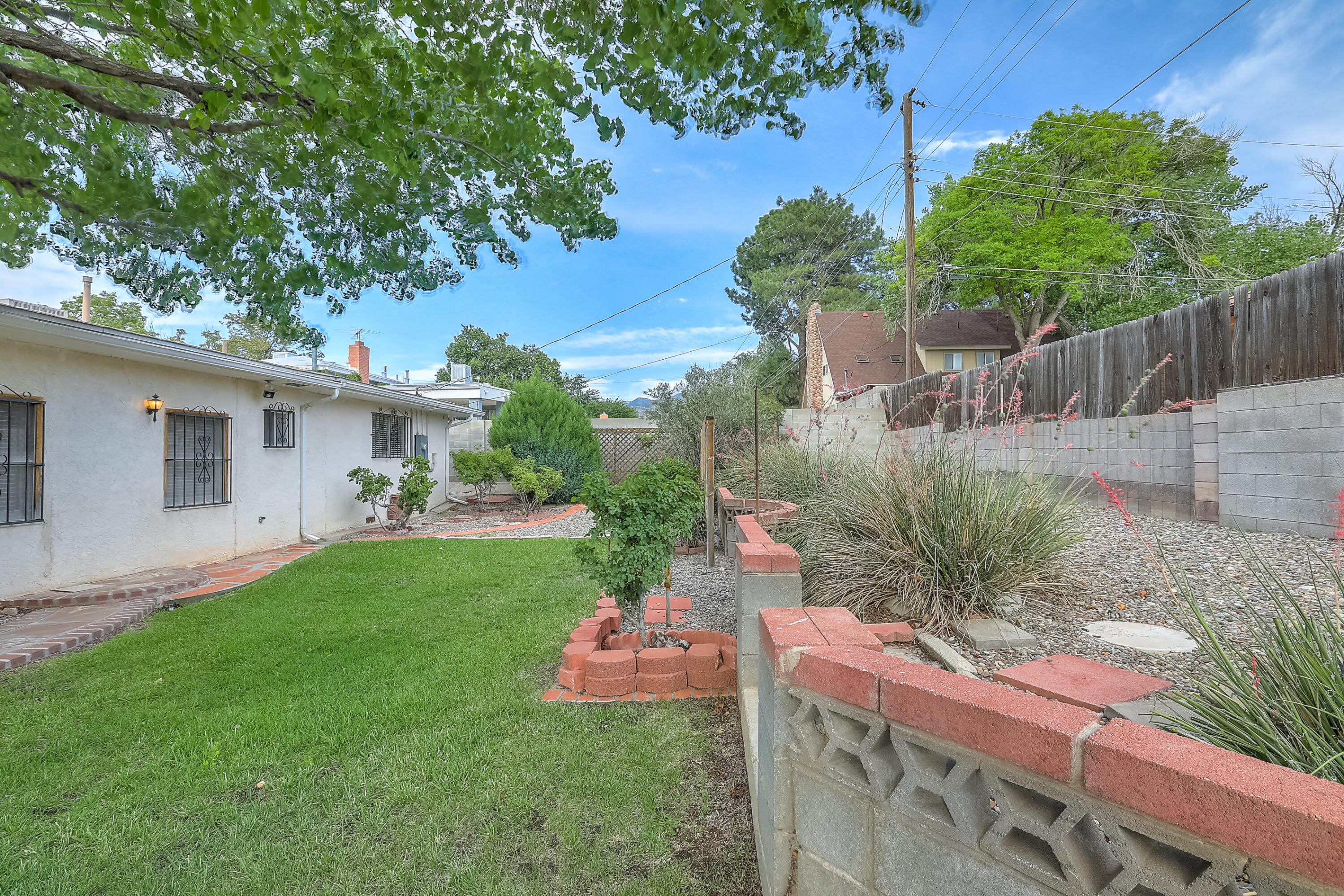 9230 Lagrima De Oro Road NE