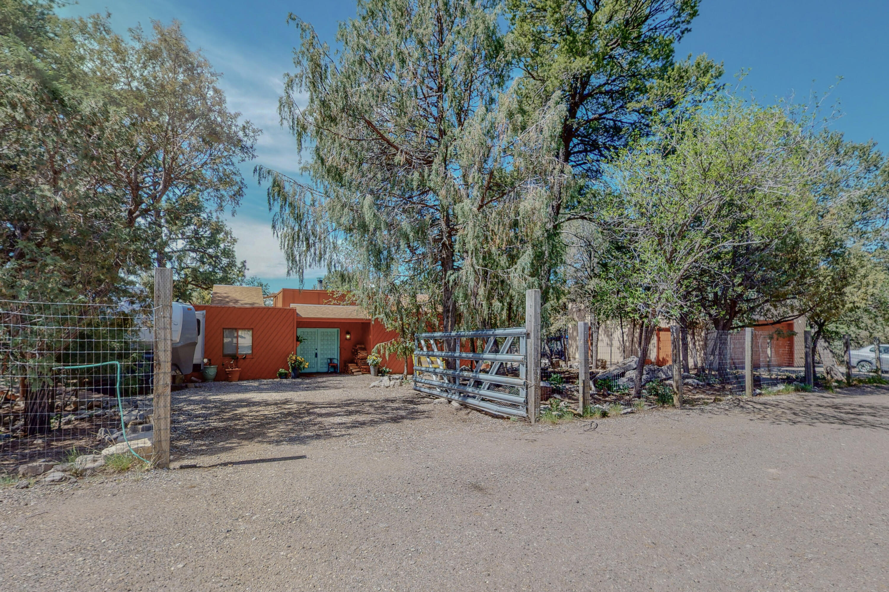 207 Woodpecker Court