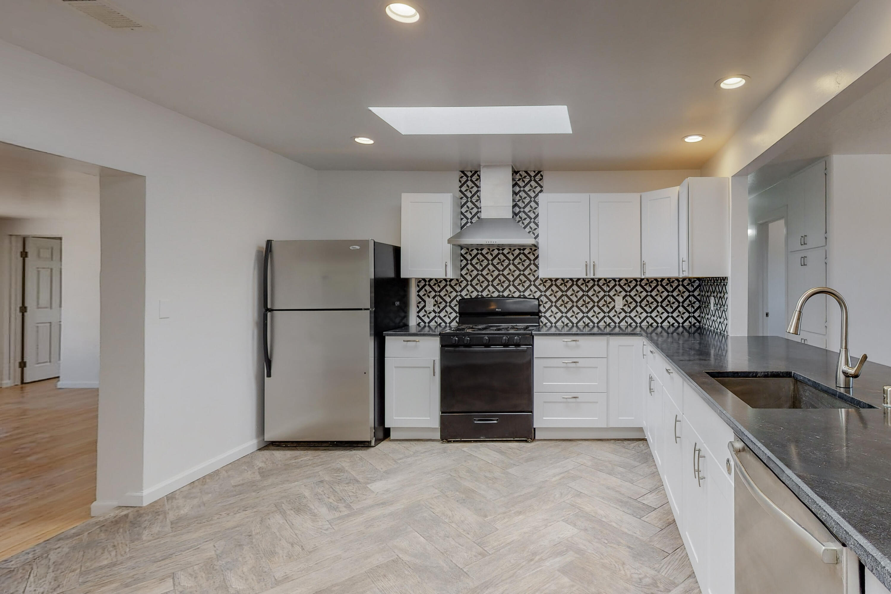 109 OSUNA Road NW