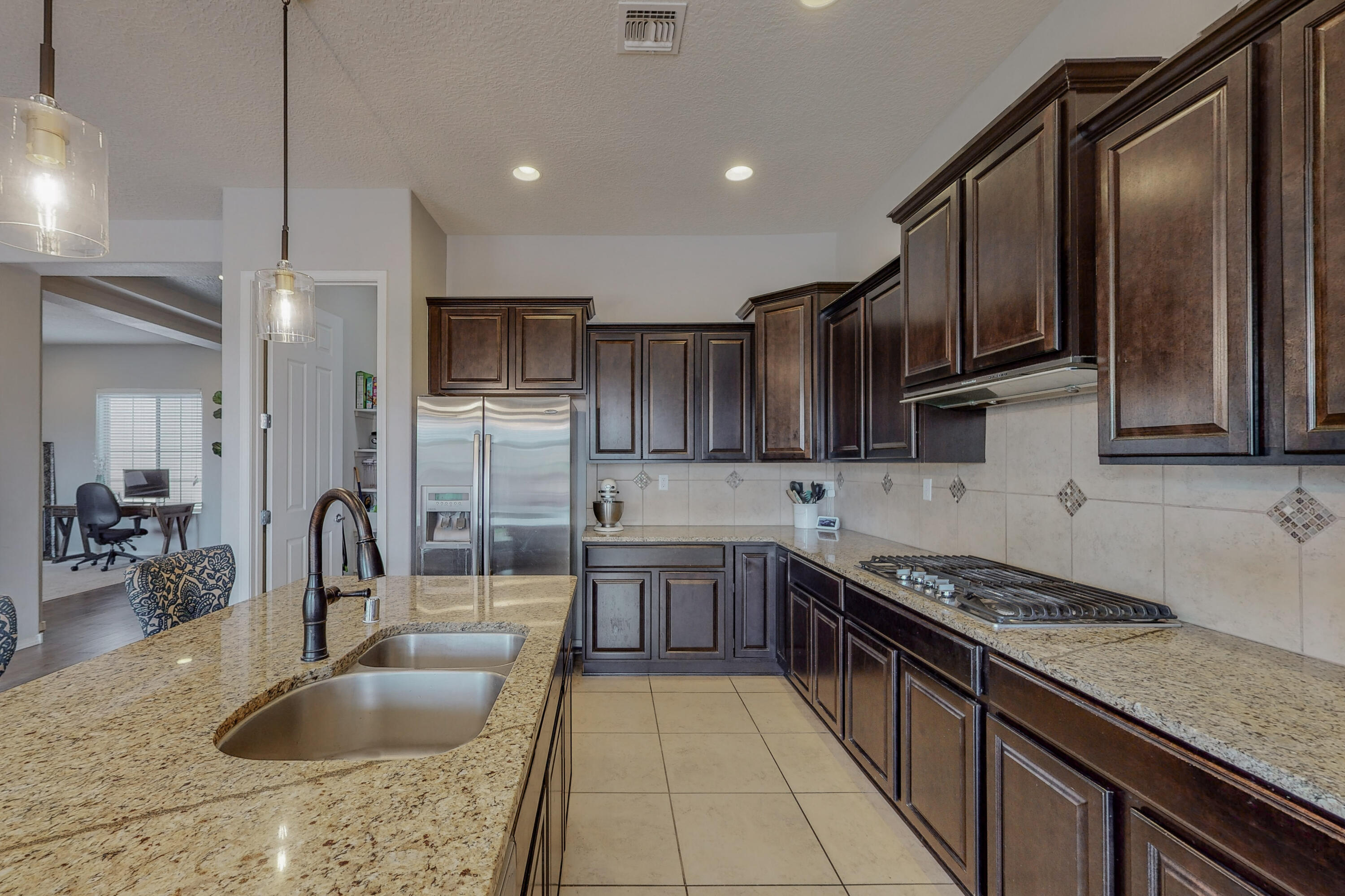 703 Vista Este Trail NE