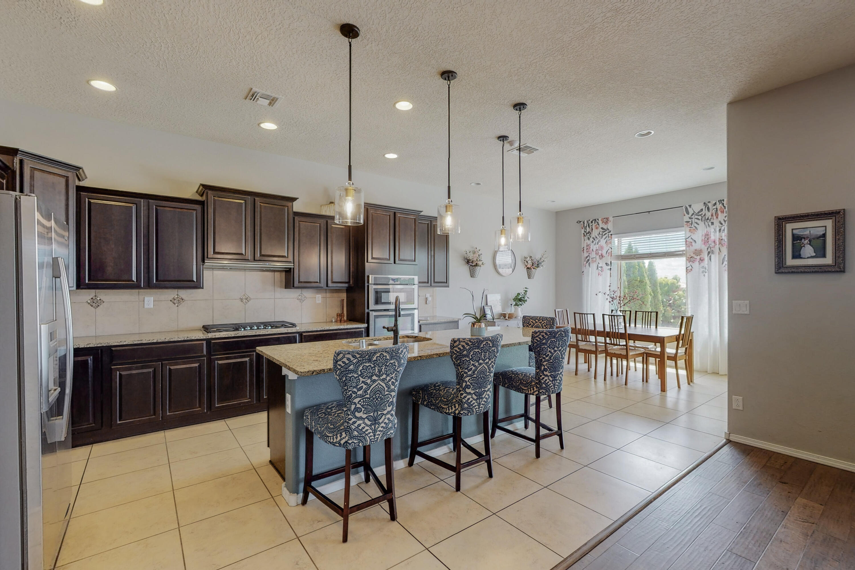 703 Vista Este Trail NE