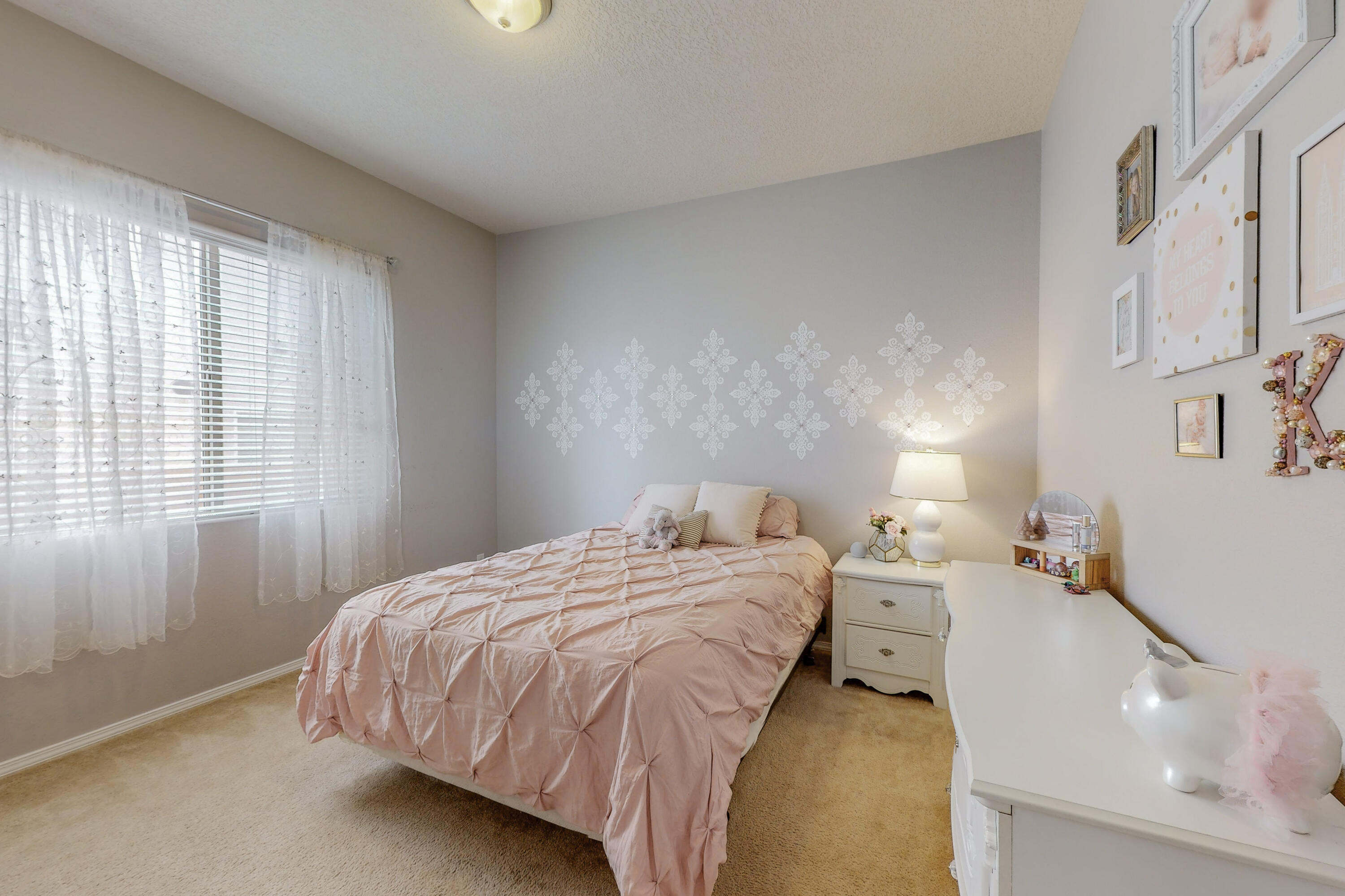 703 Vista Este Trail NE