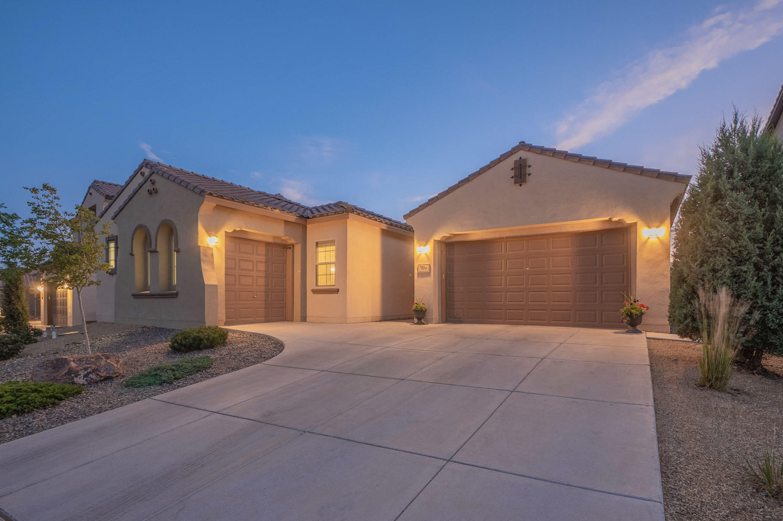 703 Vista Este Trail NE