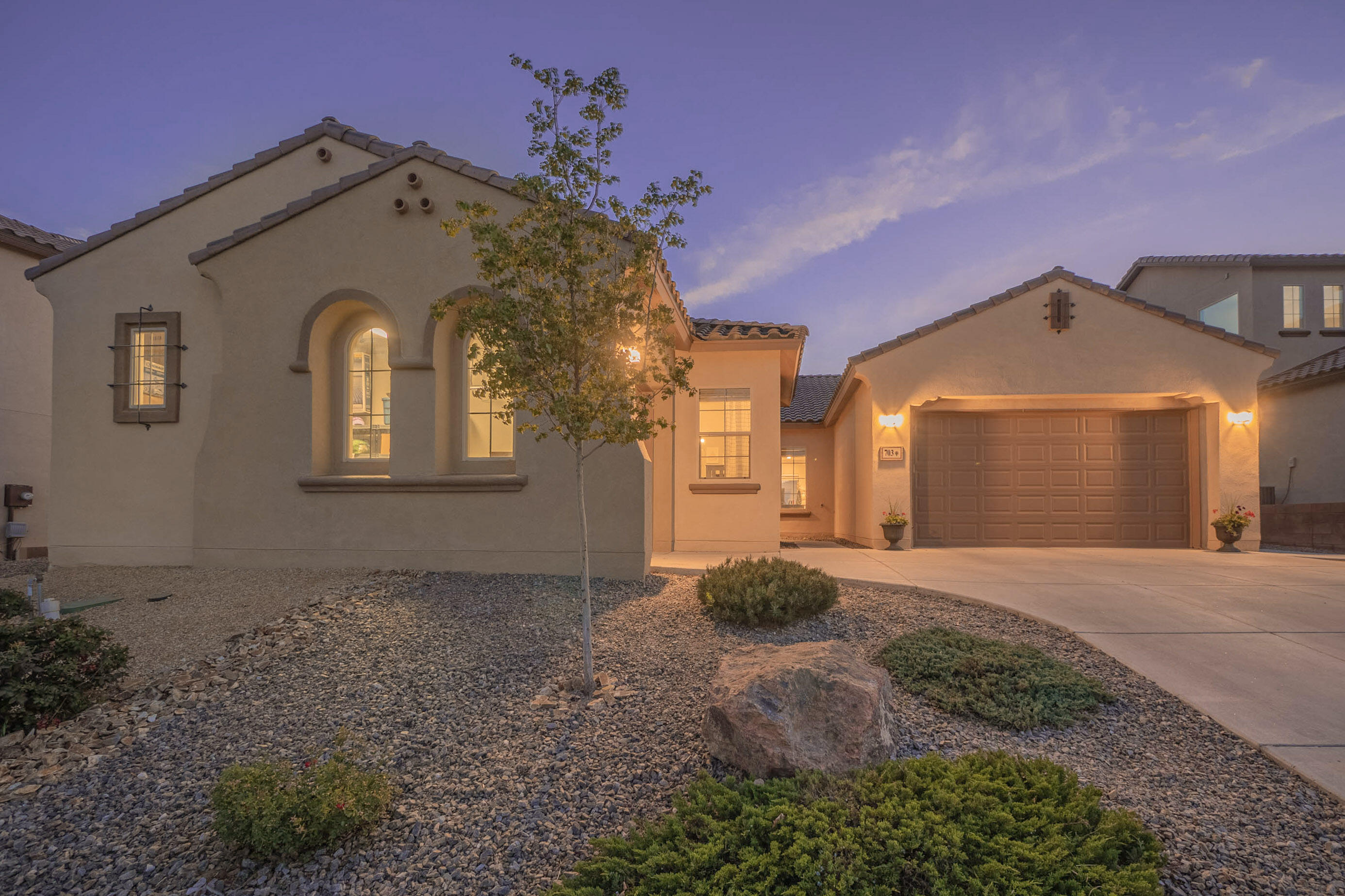 703 Vista Este Trail NE