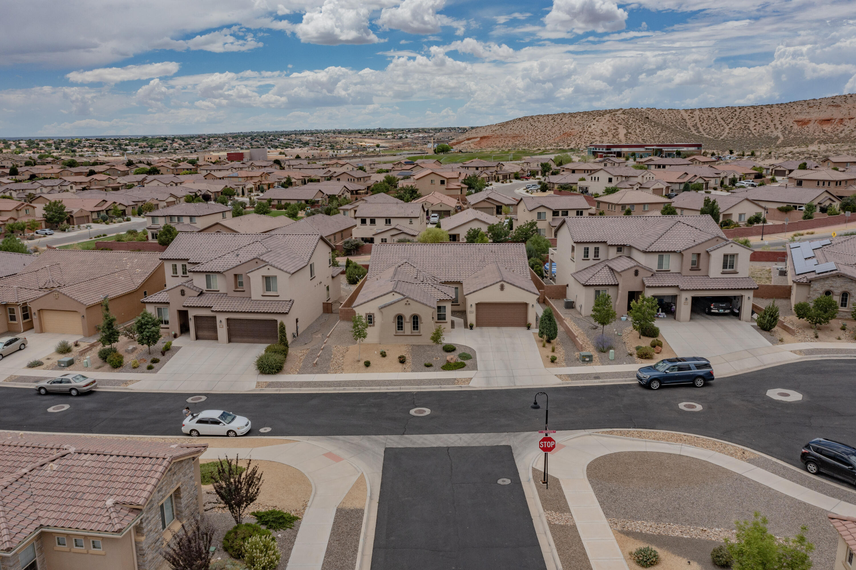 703 Vista Este Trail NE