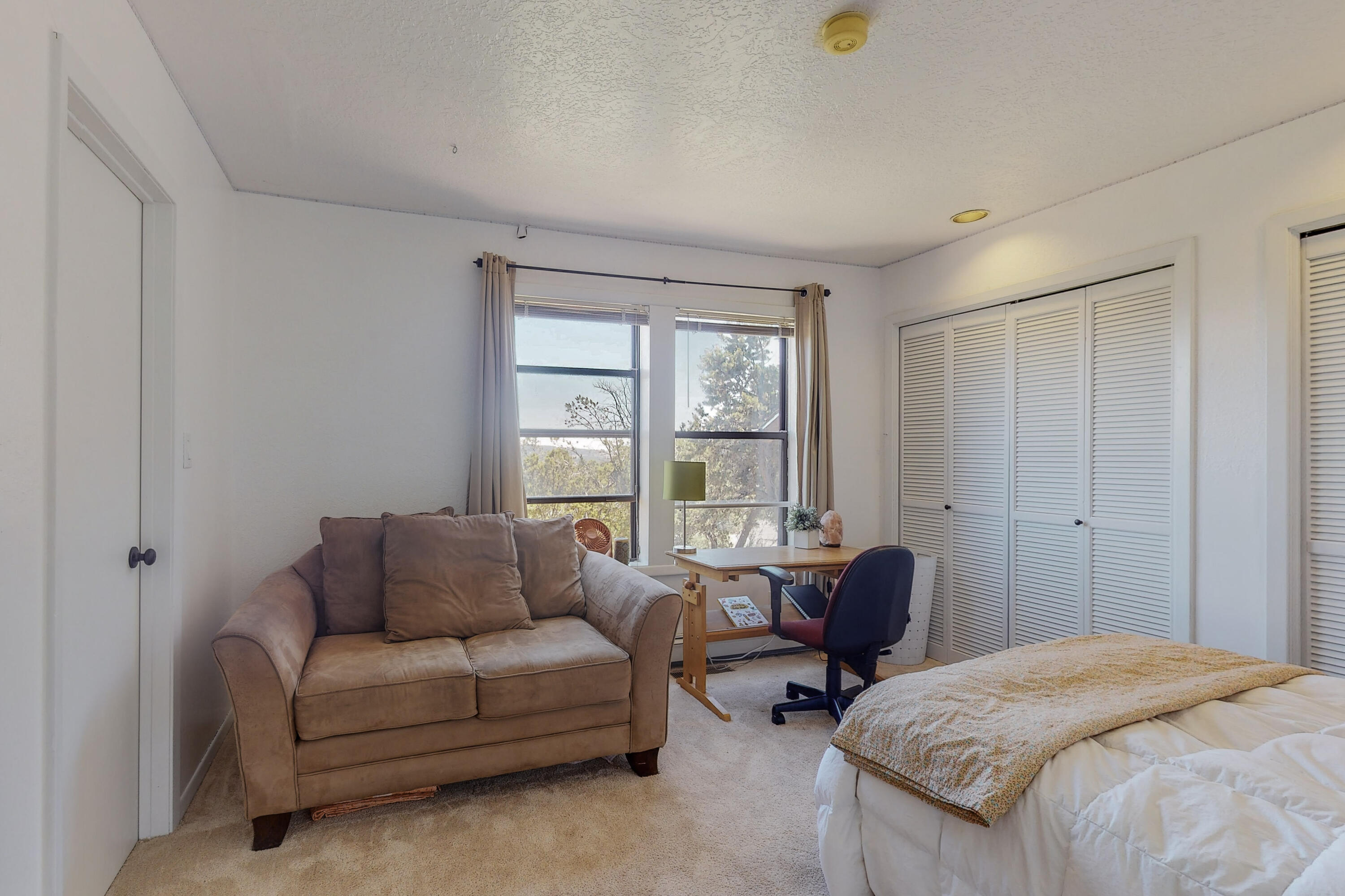 8 HIGH COUNTRY Drive