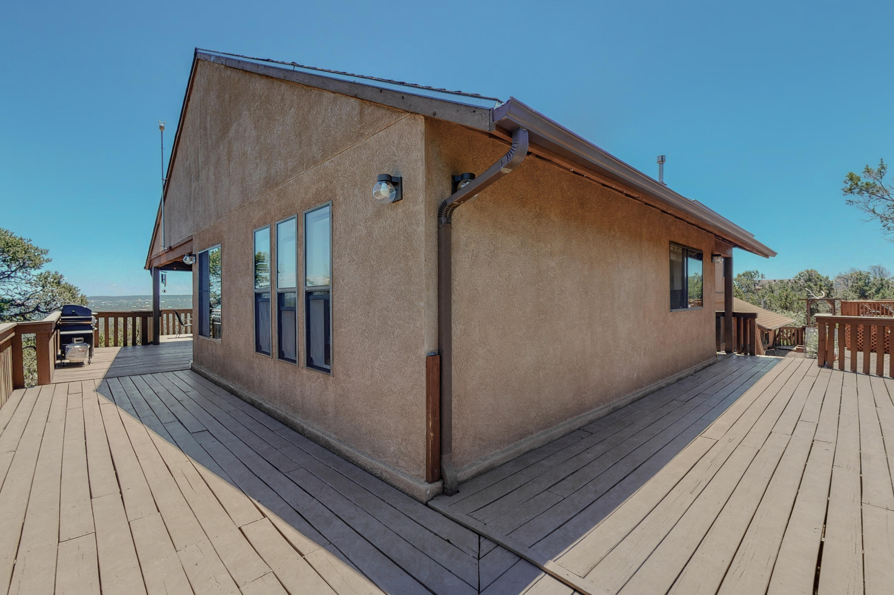 8 HIGH COUNTRY Drive