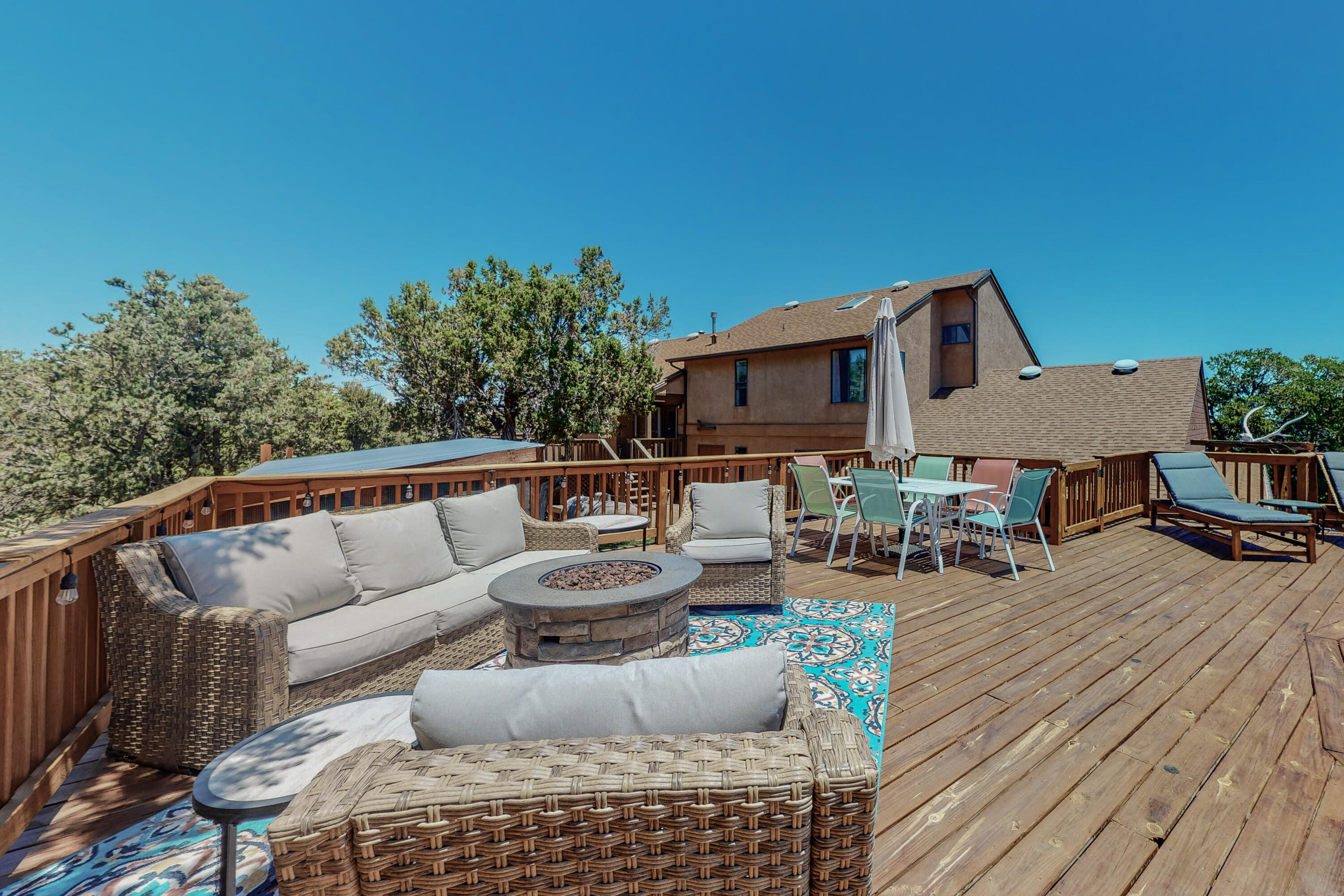 8 HIGH COUNTRY Drive