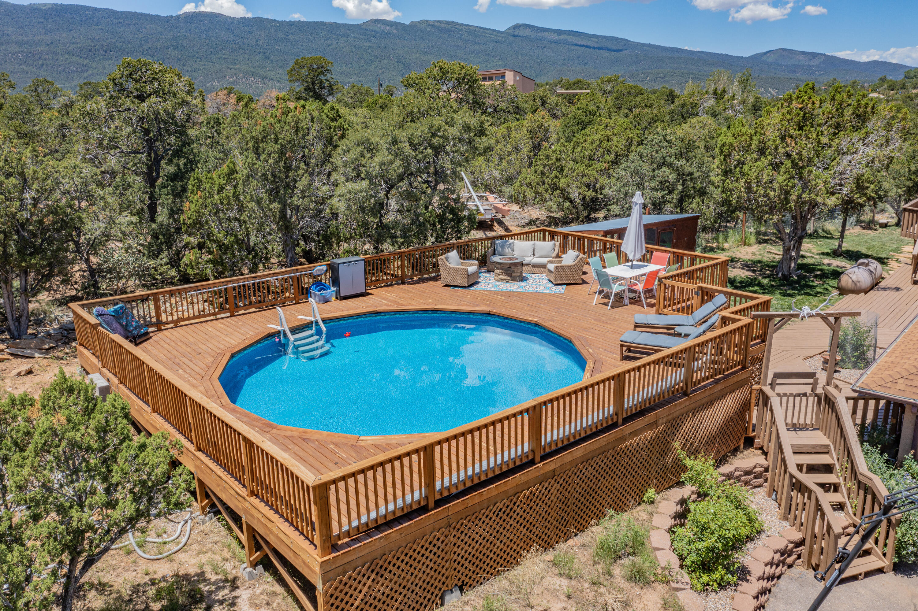 8 HIGH COUNTRY Drive