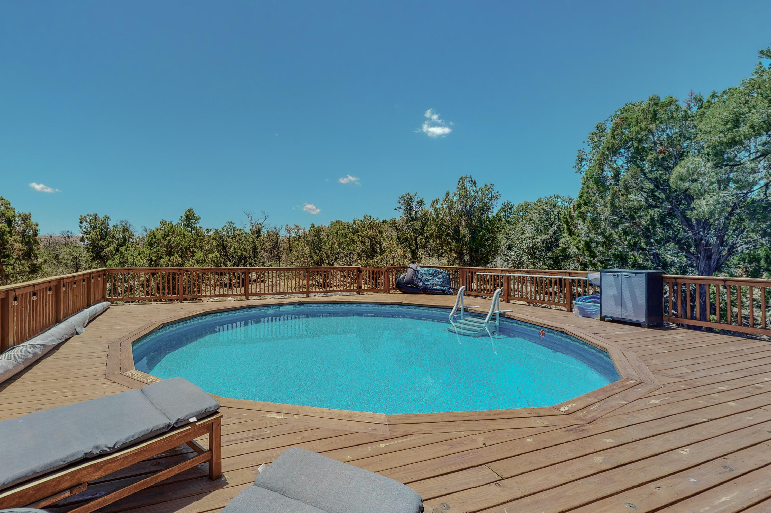8 HIGH COUNTRY Drive