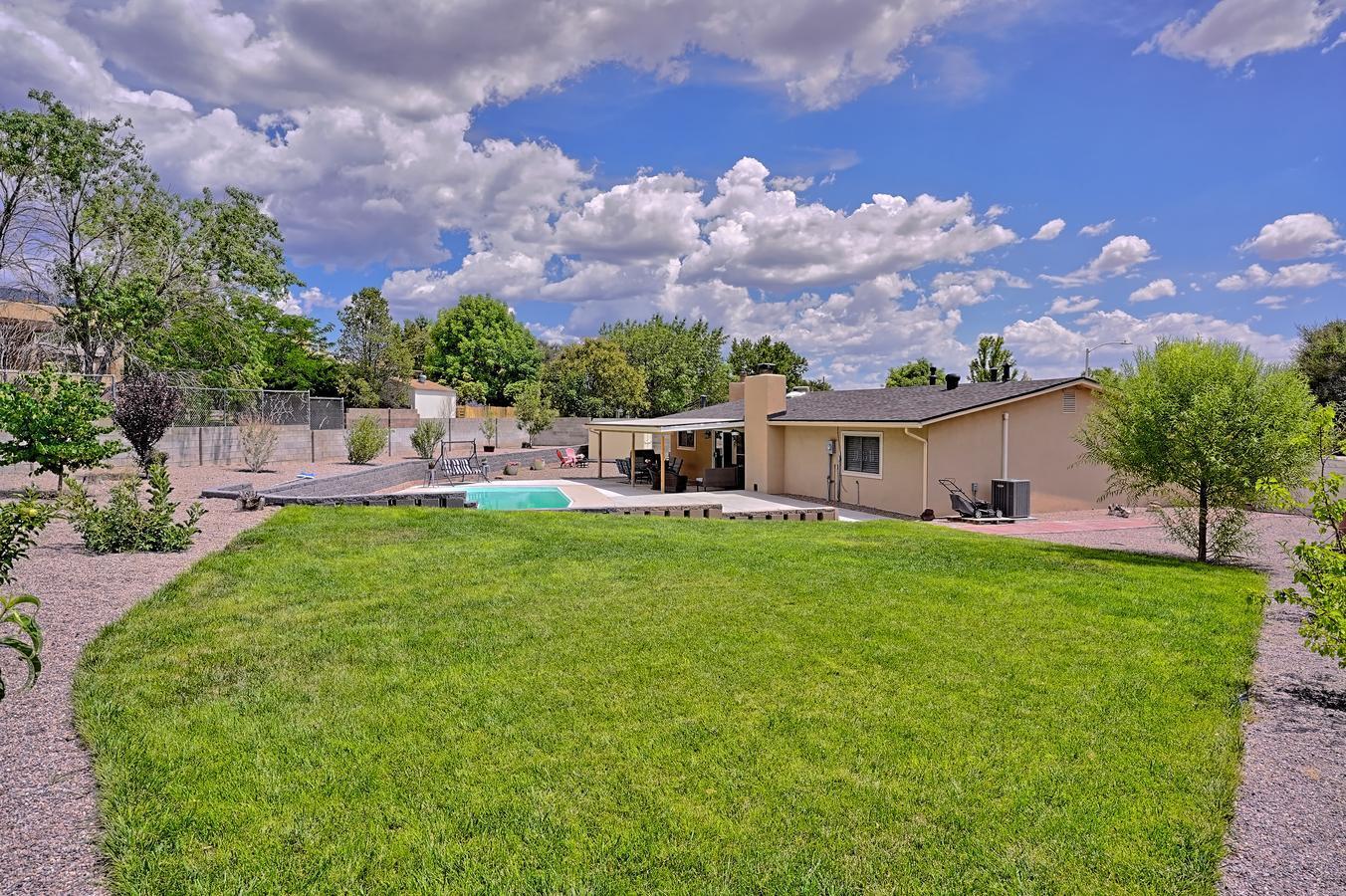 5424 Noreen Drive NE